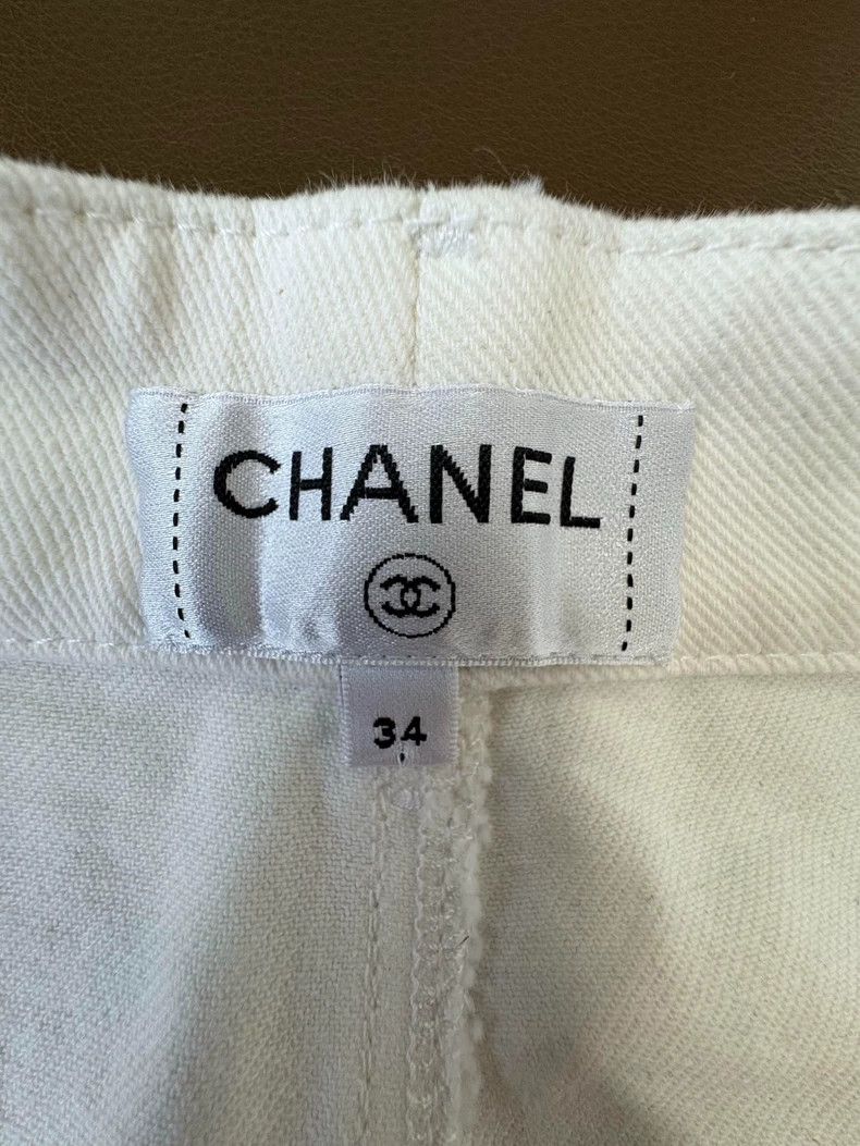 Chanel Chanel White shining logo calf jeans Size 42" / US 20 - 6 Thumbnail