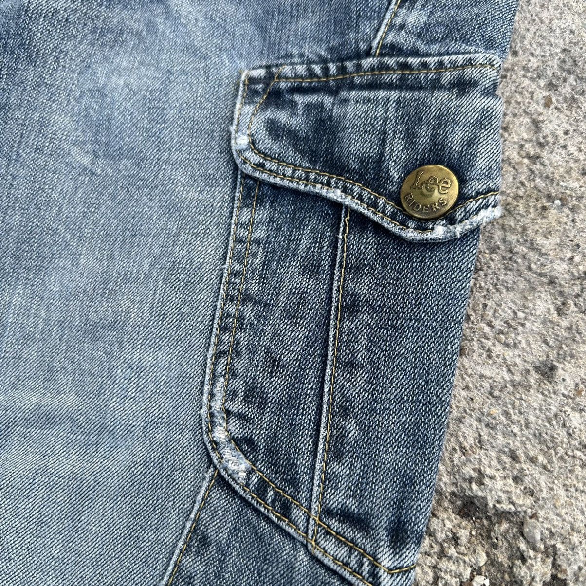 Japanese Brand Vintage Flare Lee Riders Twisted Leg Distressed Jeans W32 Size US 32 / EU 48 - 7 Thumbnail
