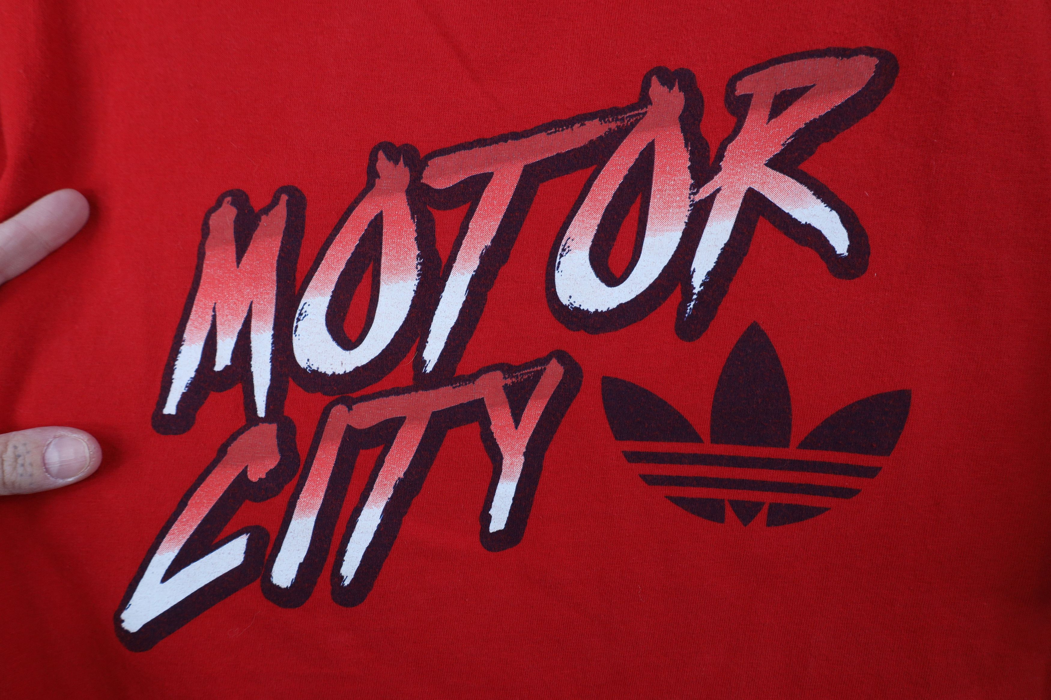 Adidas Adidas Spell Motor City Detroit Pistons Basketball T-Shirt Size US M / EU 48-50 / 2 - 5 Thumbnail