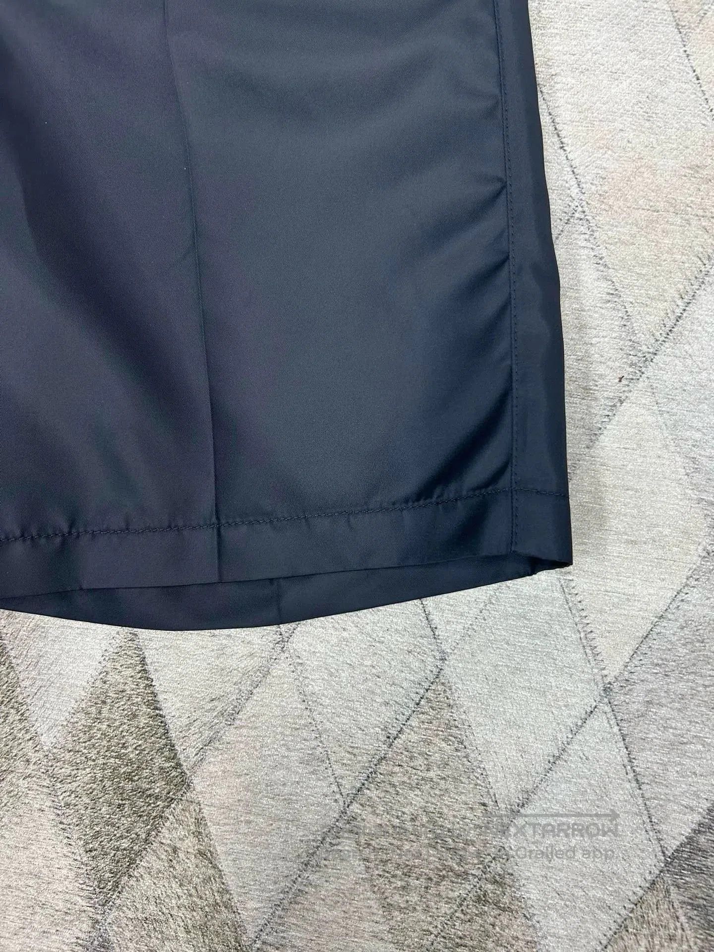 Valentino Valentino Spring Summer Nylon Shorts. Size US 34 / EU 50 - 3 Thumbnail