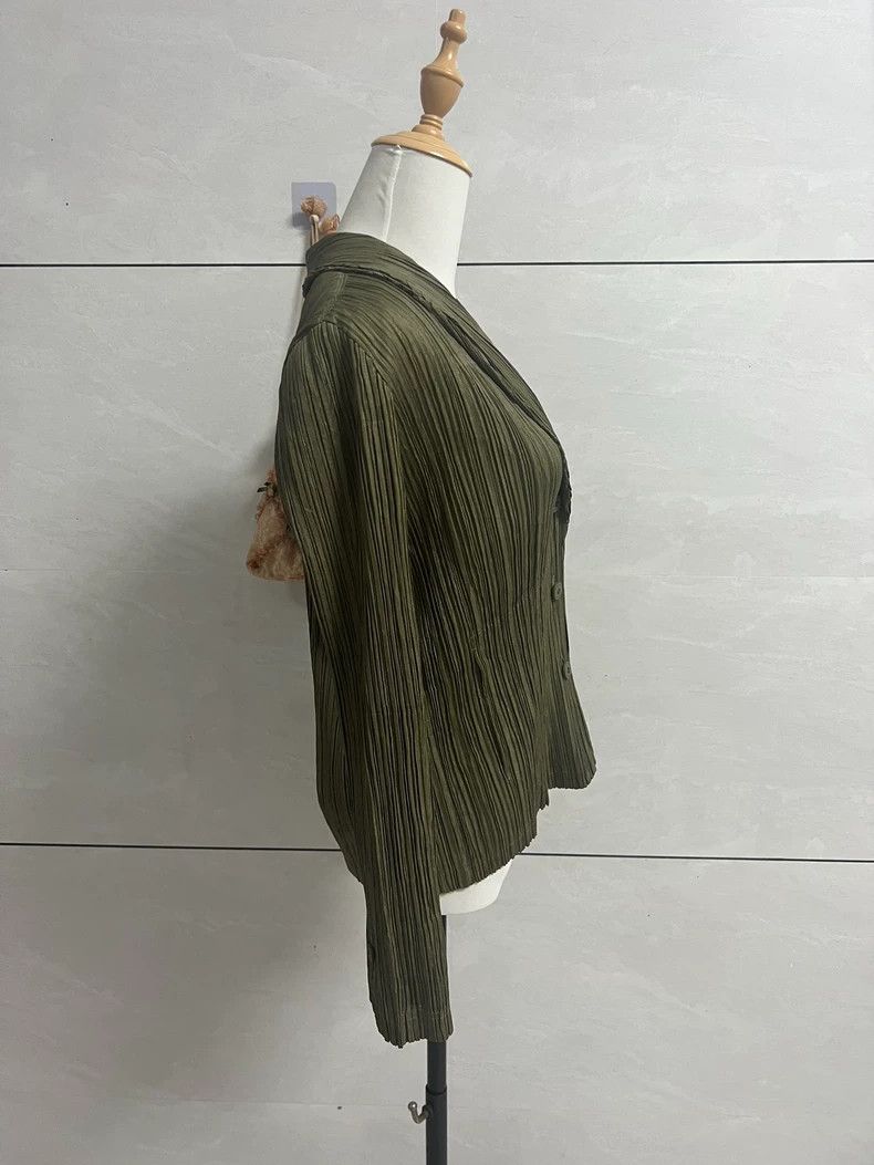 Issey Miyake Issey Miyake Dark green pleated cardigan Size S / US 4 / IT 40 - 3 Thumbnail