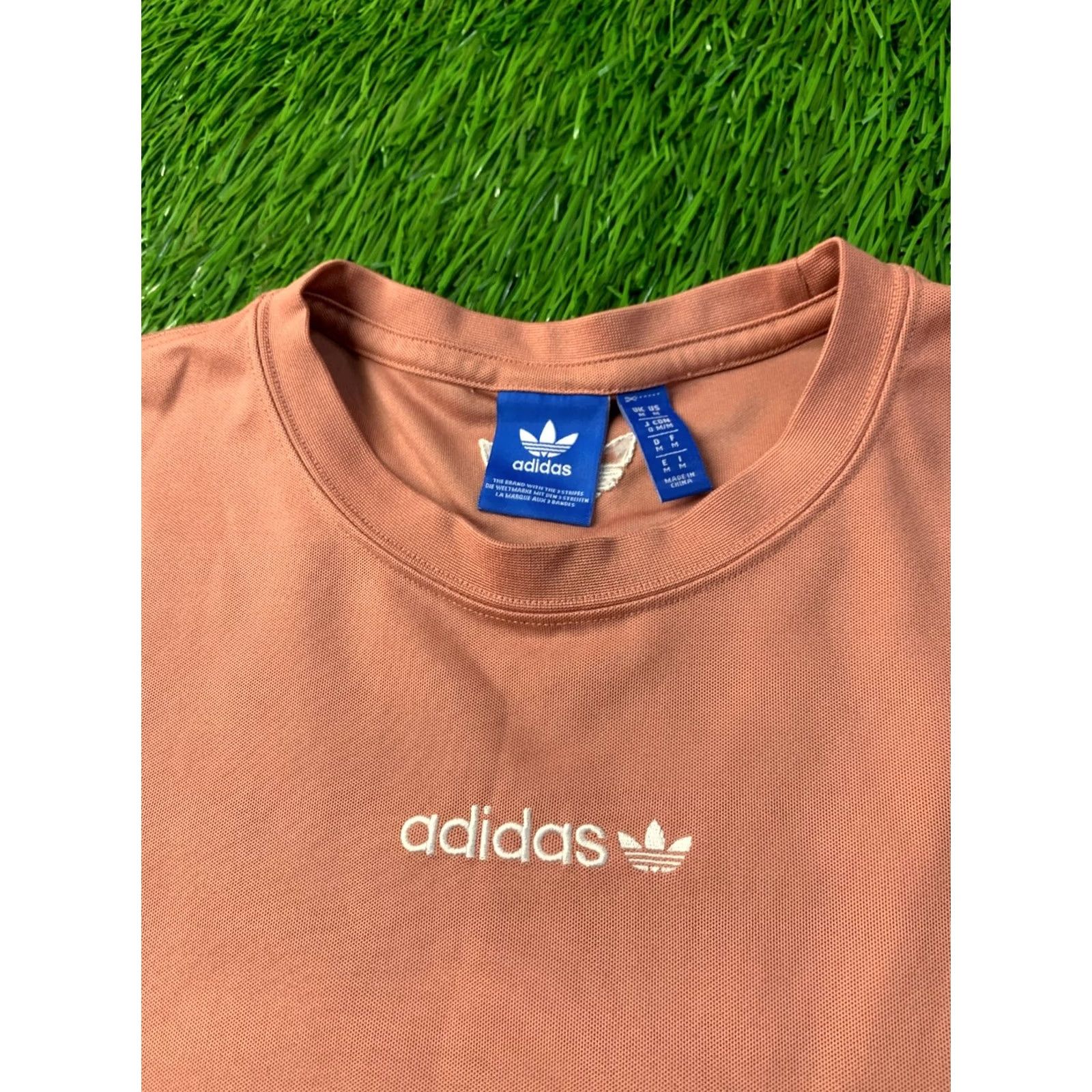 Adidas ADIDAS ORIGINAL 2018 MEN T-SHIRT SHIRT M Peach and White Vintage No Size US M / EU 48-50 / 2 - 3 Thumbnail