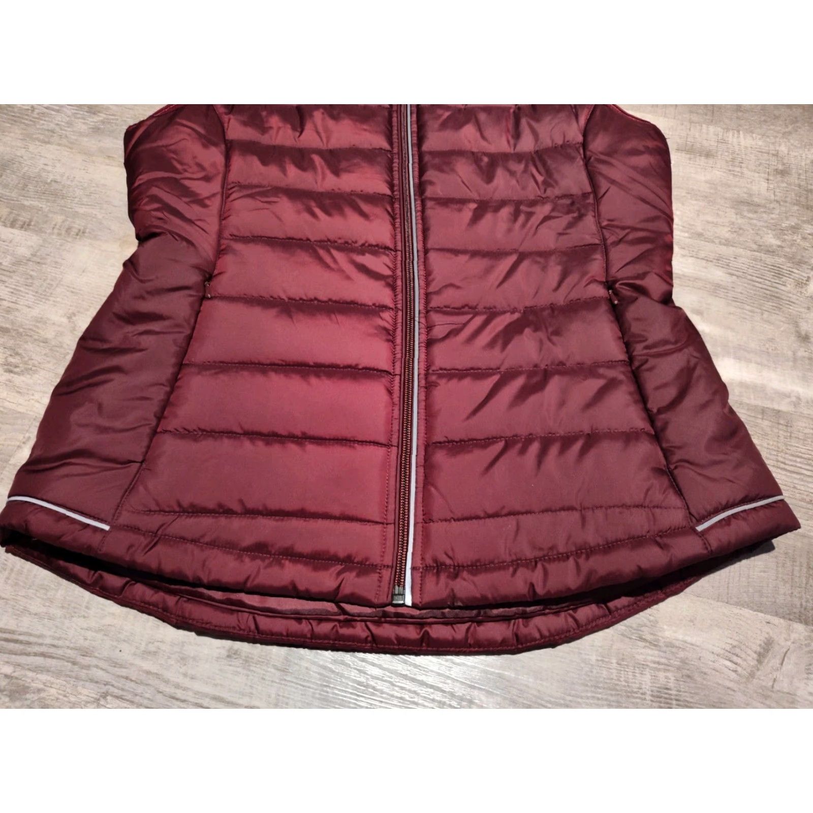Cutter & Buck Cutter & Buck Weathertec Central Michigan University CMU Womens Puffer Vest EUC Size S / US 4 / IT 40 - 2 Thumbnail