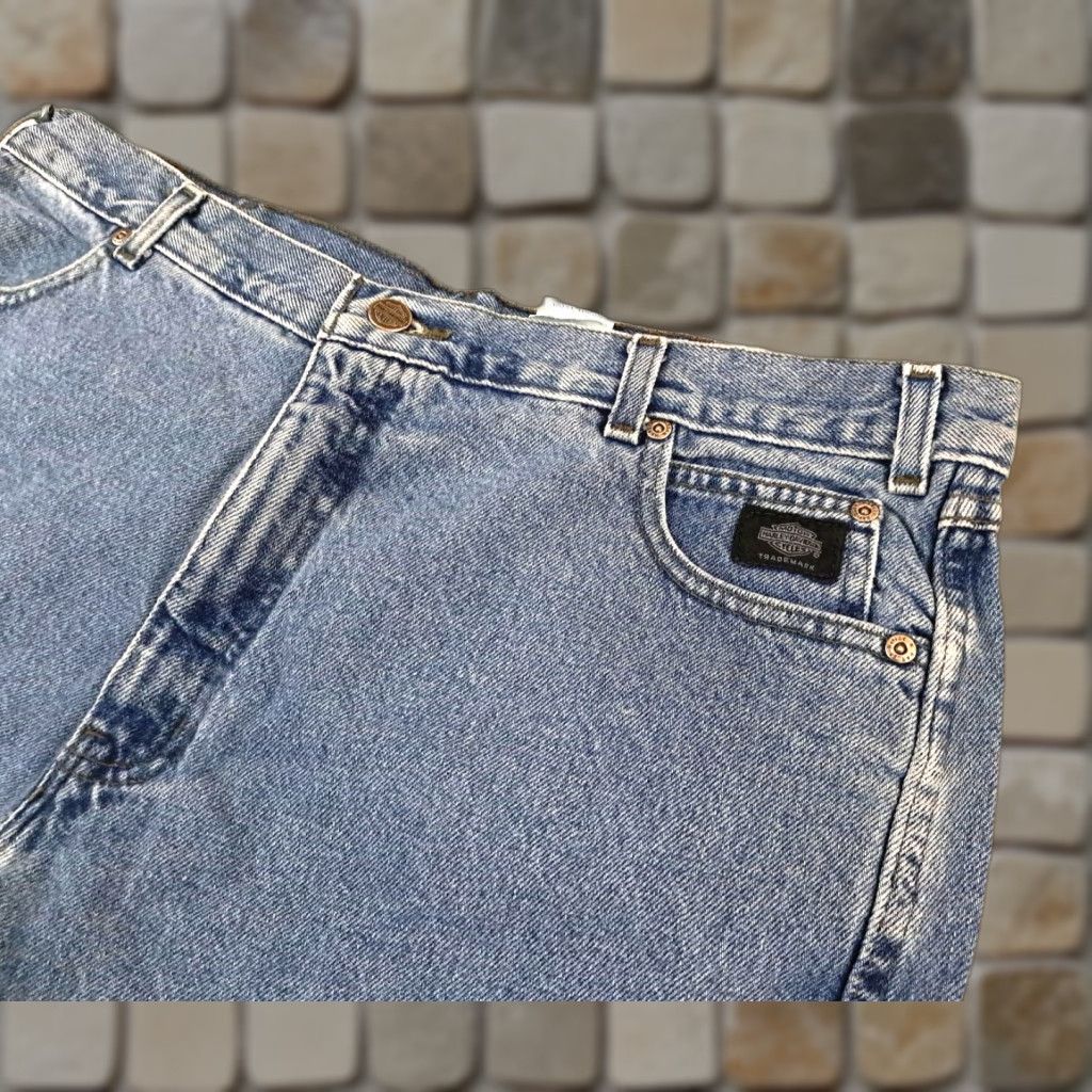 Harley Davidson VINTAGE Harley-Davidson Jeans Shorts Woman 18 Blue Denim 100% Cotton Biker Comfort 35in Waist 5.5in Inseam Size 40" / US 18 - 1 Thumbnail