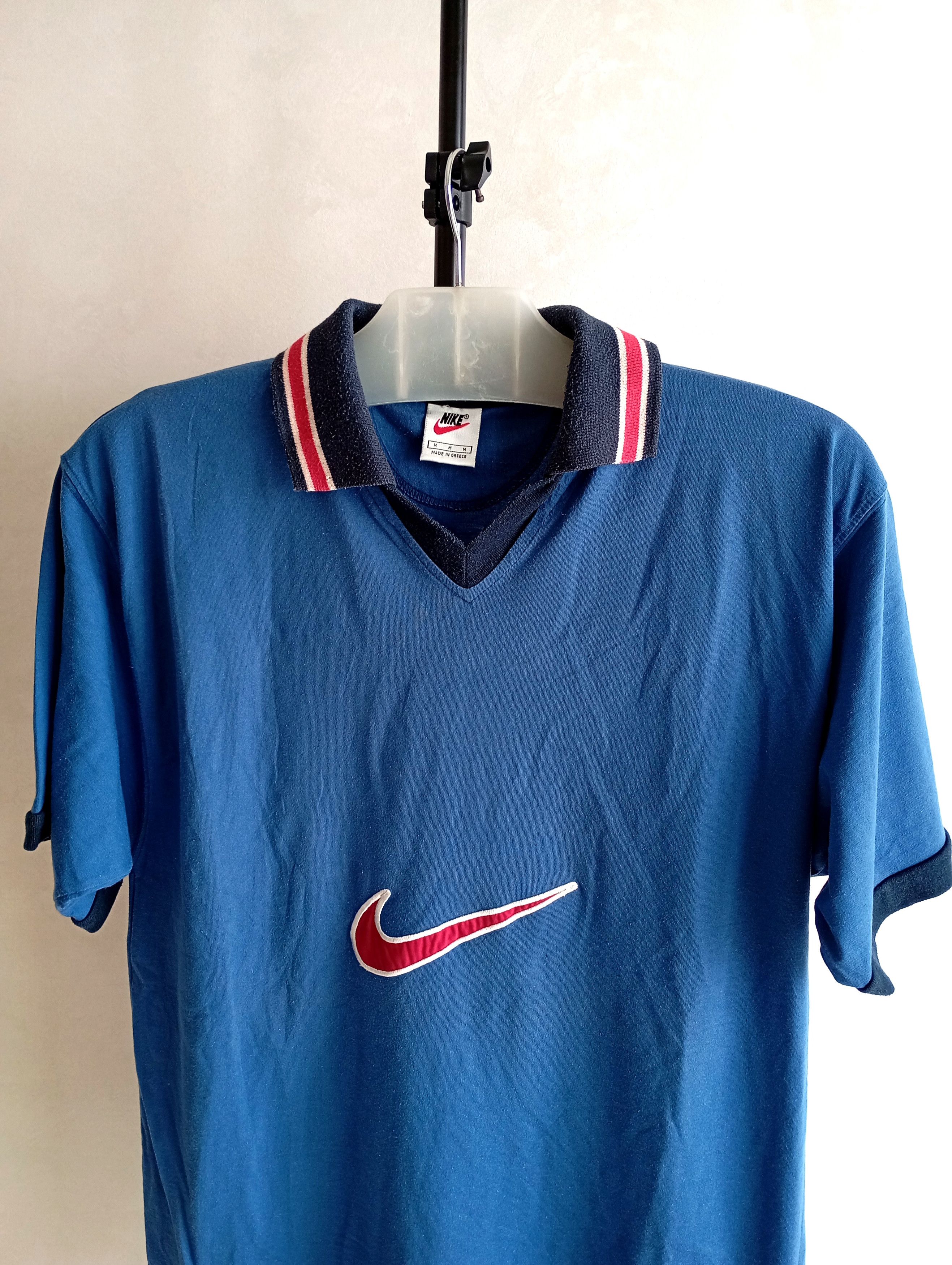 Nike × Vintage Nike Big Embroidered Logo Y2K Swoosh T-Shirt Size US M / EU 48-50 / 2 - 2 Thumbnail