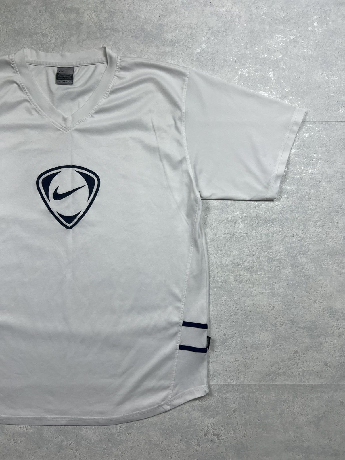 Nike 90s Nike Big Retro Logo Vintage Y2K Oversized Tee T-Shirt Size US XL / EU 56 / 4 - 3 Thumbnail