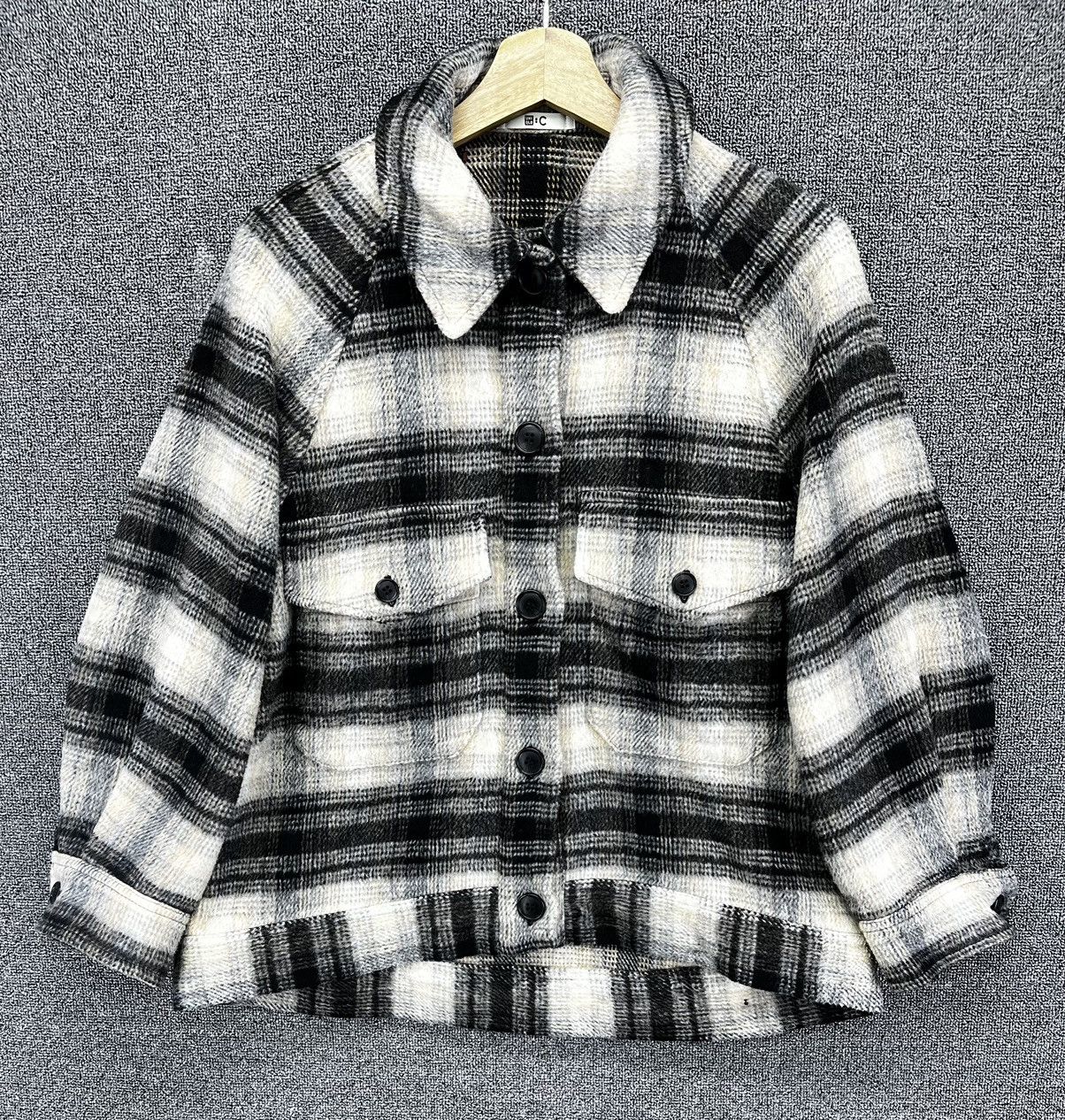 Japanese Brand Uniqlo: C by Clare Waight Keller Shadow Plaid Flannel Jacket Size S / US 4 / IT 40 - 1 Thumbnail