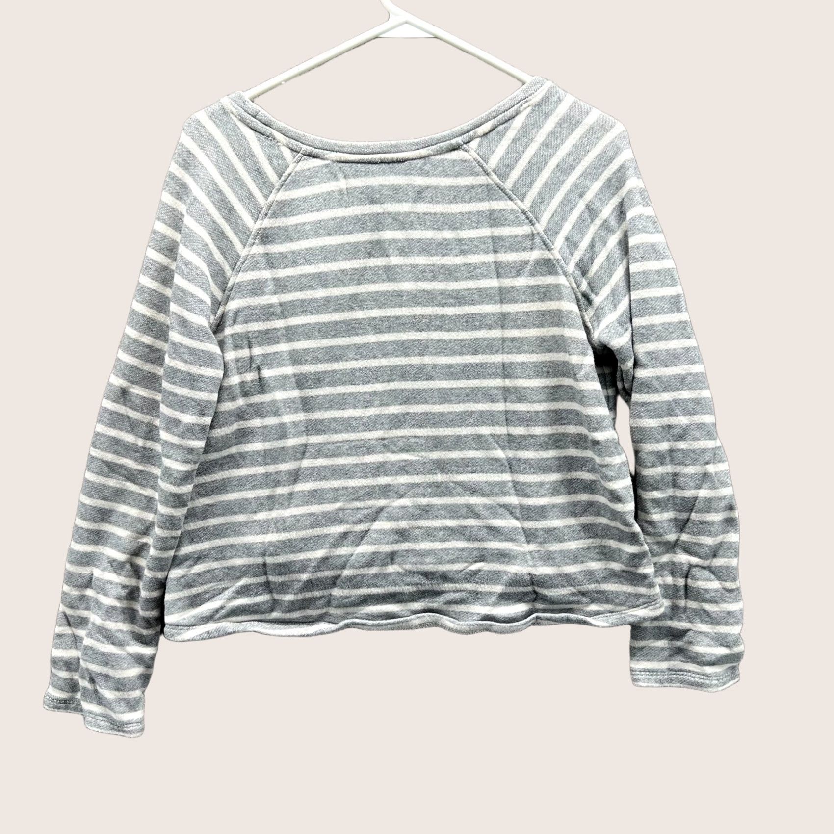 Calvin Klein VINTAGE Calvin Klein Shirt Women M Gray White Striped Long Sleeve Cropped Fleece Size M / US 6-8 / IT 42-44 - 1 Thumbnail