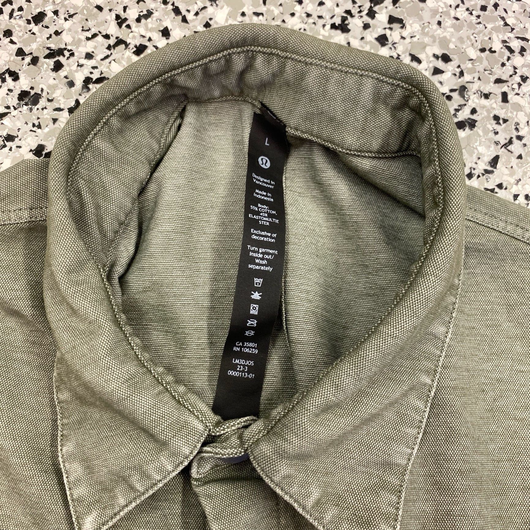 Lululemon Lululemon Shirt Mens Large Green Button Up Long Sleeve Stretch Size US L / EU 52-54 / 3 - 3 Thumbnail