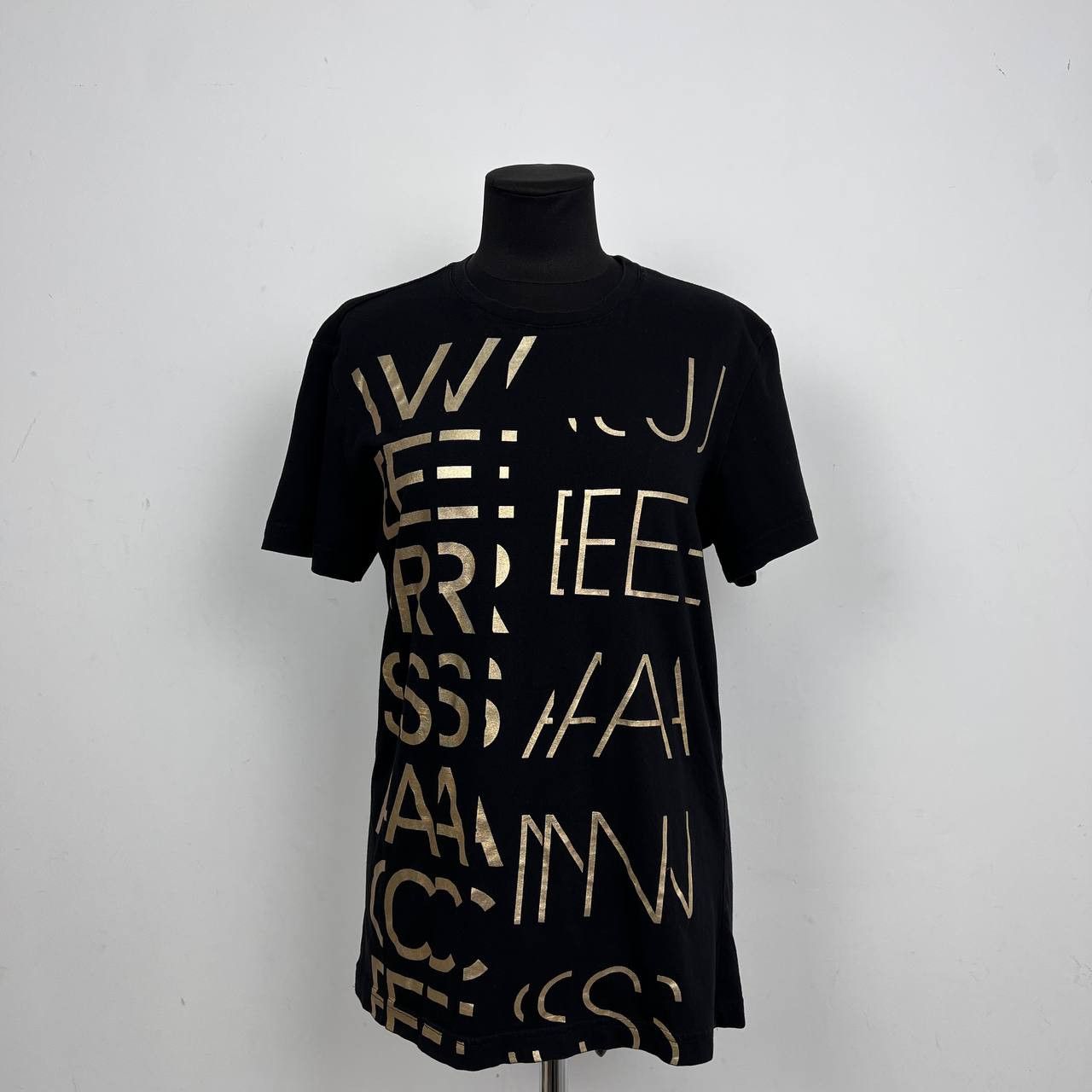 Versace Versace Jeans Couture T-Shirt Black Gold Metallic Logo Print Size M / US 6-8 / IT 42-44 - 1 Thumbnail