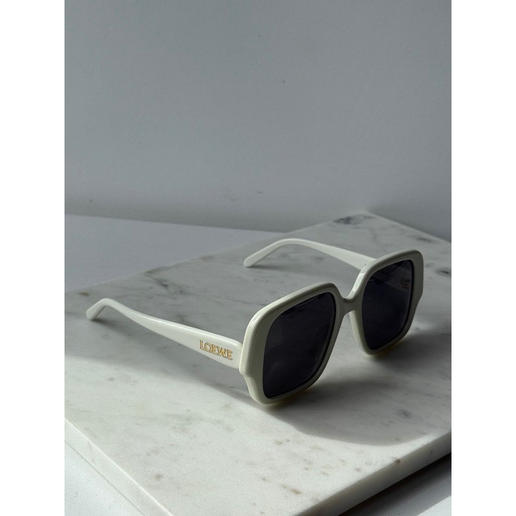 Loewe NEW Loewe LW40134U Oversized Square Sunglasses in White Size ONE SIZE - 3 Thumbnail