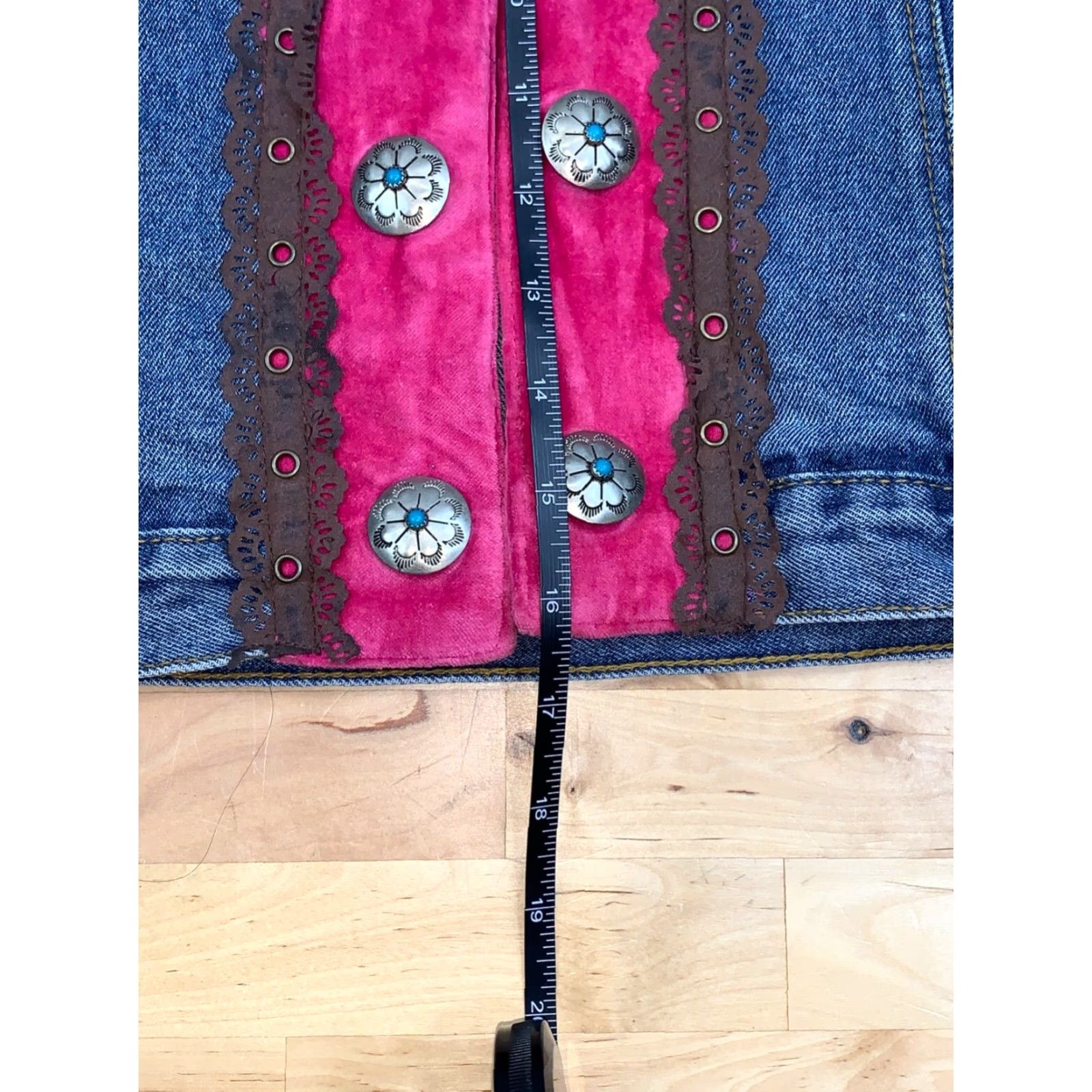 Vintage VINTAGE TASHA POLIZZI Saddle Blanket Embellished Southwestern Jean Jacket Lg #4020 Size 36" / US 14 / IT 50 - 4 Thumbnail