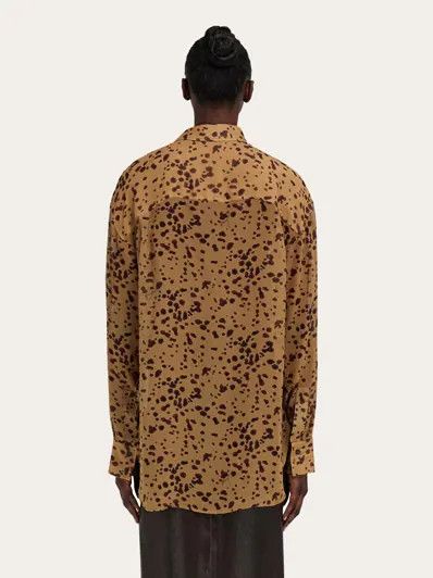 Salvatore Ferragamo o1s1rm0426 Georgette Shirt in Brown Size M / US 6-8 / IT 42-44 - 4 Thumbnail