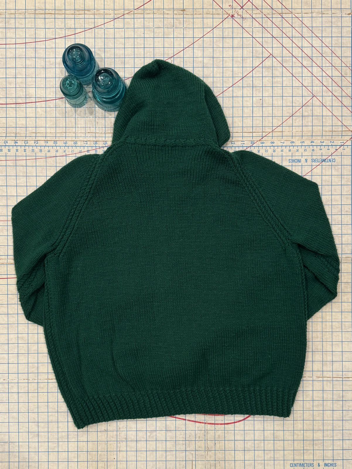 Vintage Vintage Hand Knit Green Wool Full Zip Hoodie Fits Mens XL Size US XL / EU 56 / 4 - 8 Thumbnail