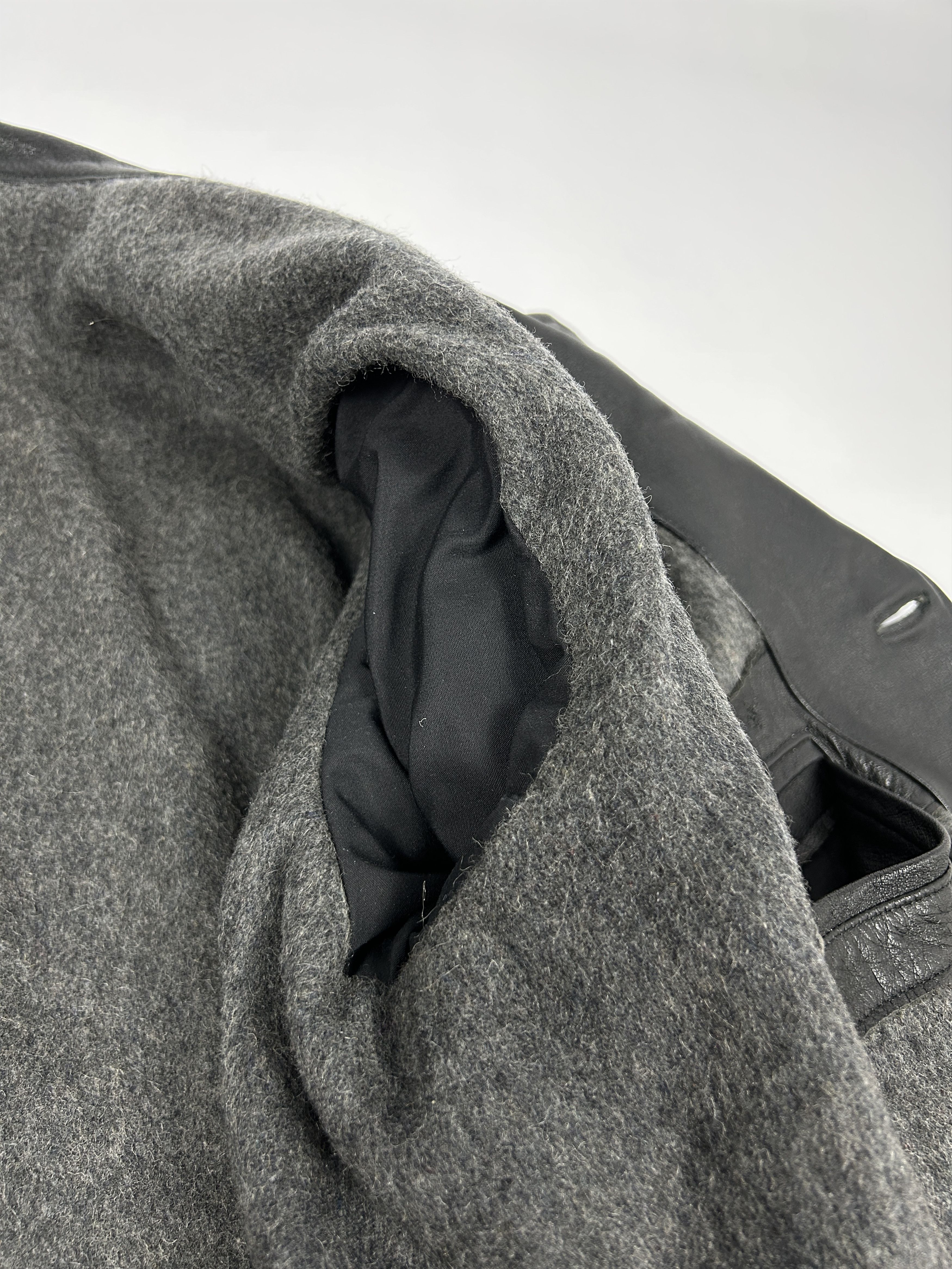 Genuine Leather Vintage black leather double breasted peacoat Size US L / EU 52-54 / 3 - 16 Thumbnail