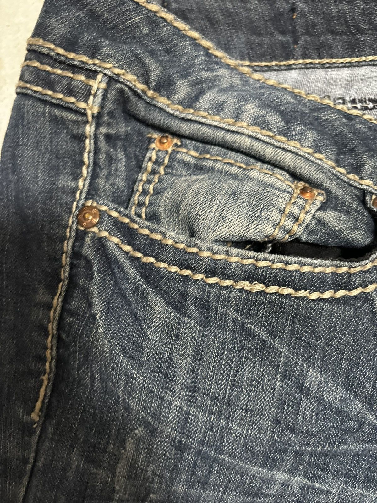 Other Flared Jeans W/ Studded Pockets Size US 40 / EU 56 - 3 Thumbnail