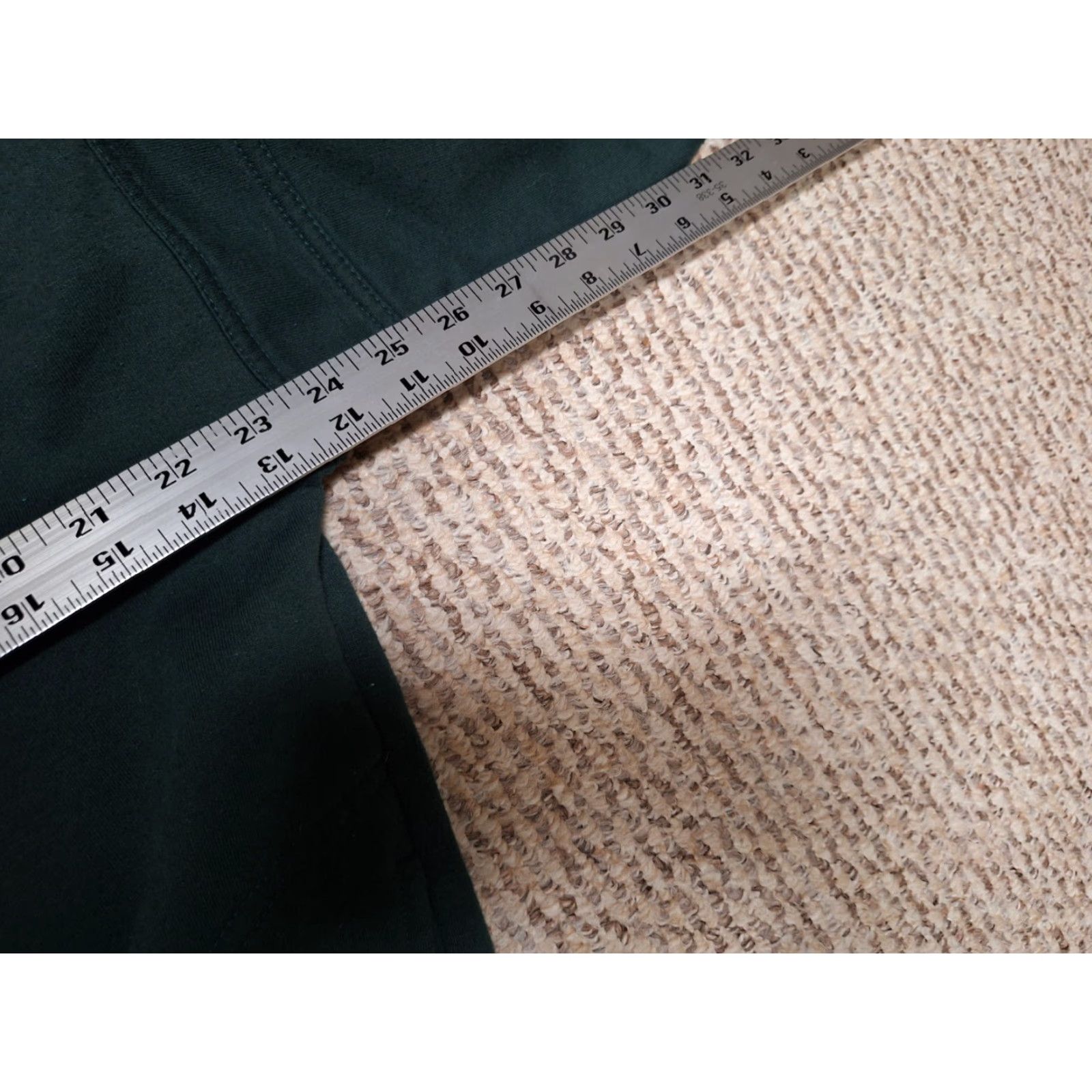 J Brand VINTAGE Churchill London England Green Sweatshirt Pullover Embroidered Size L Men Size US L / EU 52-54 / 3 - 3 Thumbnail