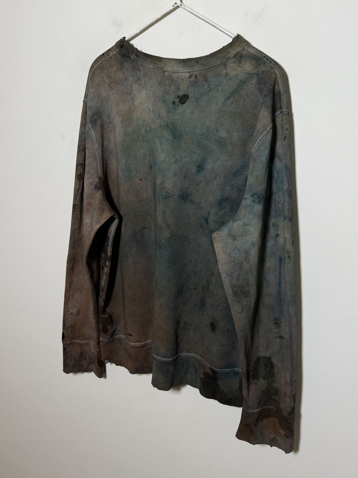 Acne Studios Heavily distressed Acne Studios crewneck erd Size US L / EU 52-54 / 3 - 8 Thumbnail