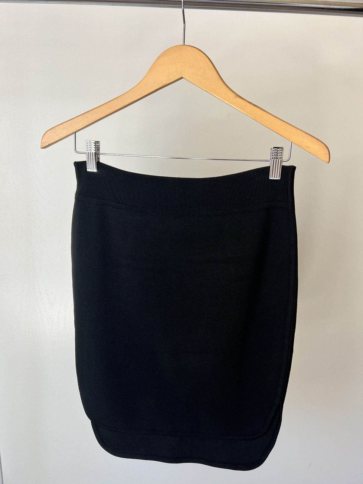 Alexander Wang Alexander Wang Black Fitted Mini Skirt in Size Medium Size 32" / US 10 / IT 46 - 1 Thumbnail