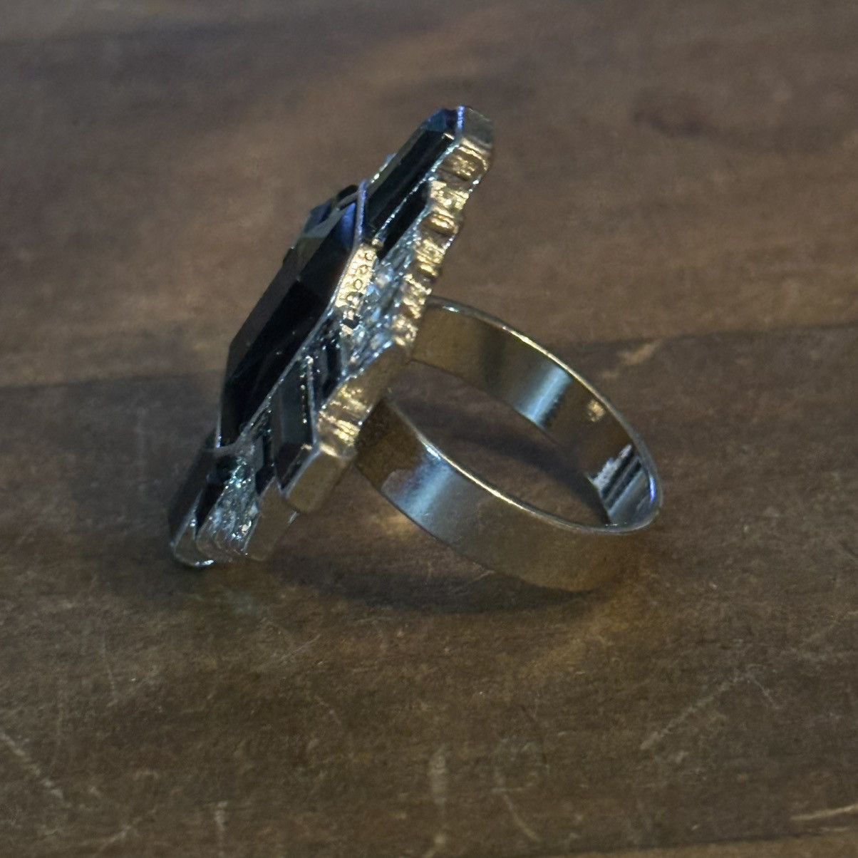 Vintage Vintage Art Deco silver tone black and clear gemstone ring Size ONE SIZE - 7 Thumbnail