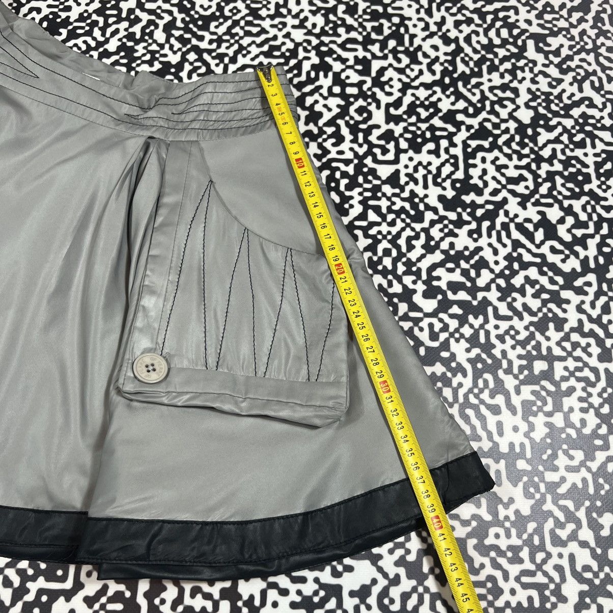 GF Ferre Vintage Y2K GF FERRE Gianfranco Flared Mini Skirt Luxury Size 26" / US 2 / IT 38 - 22 Thumbnail