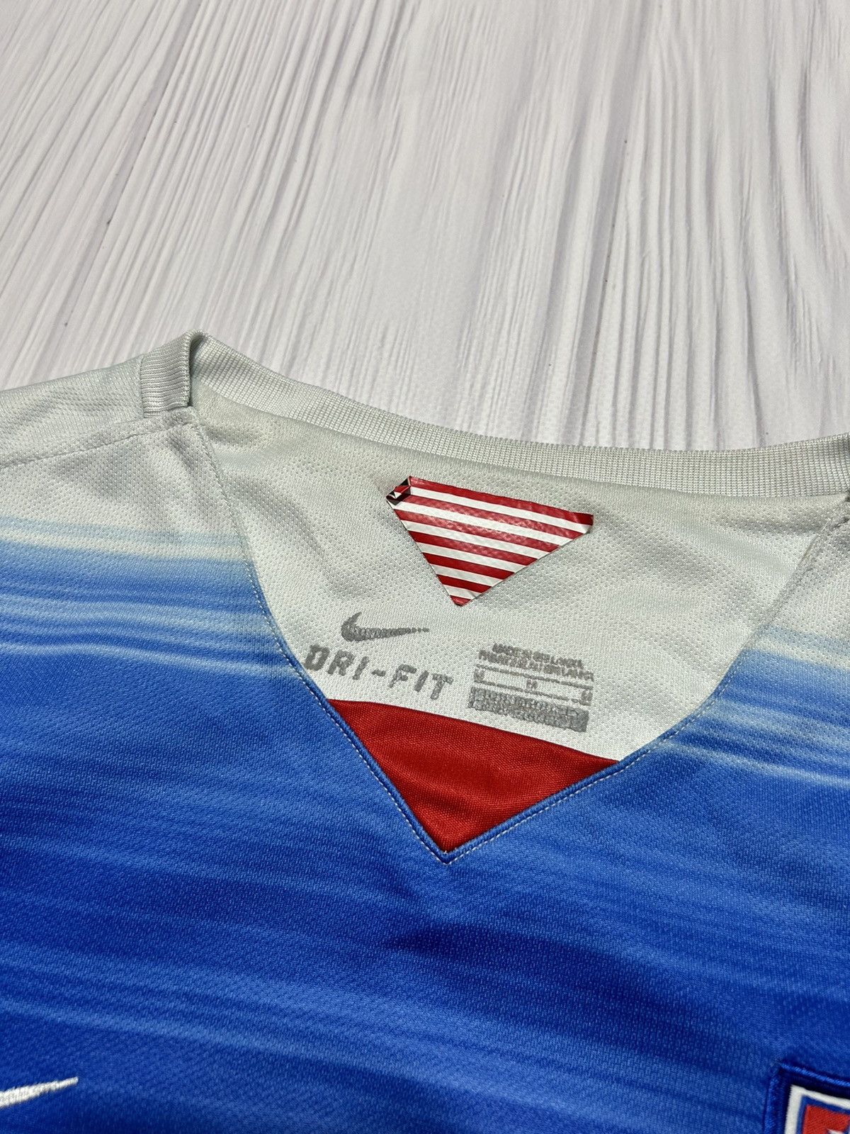 Nike 2015 Men's Nike USA Soccer National Away Team Jersey Size US M / EU 48-50 / 2 - 8 Thumbnail