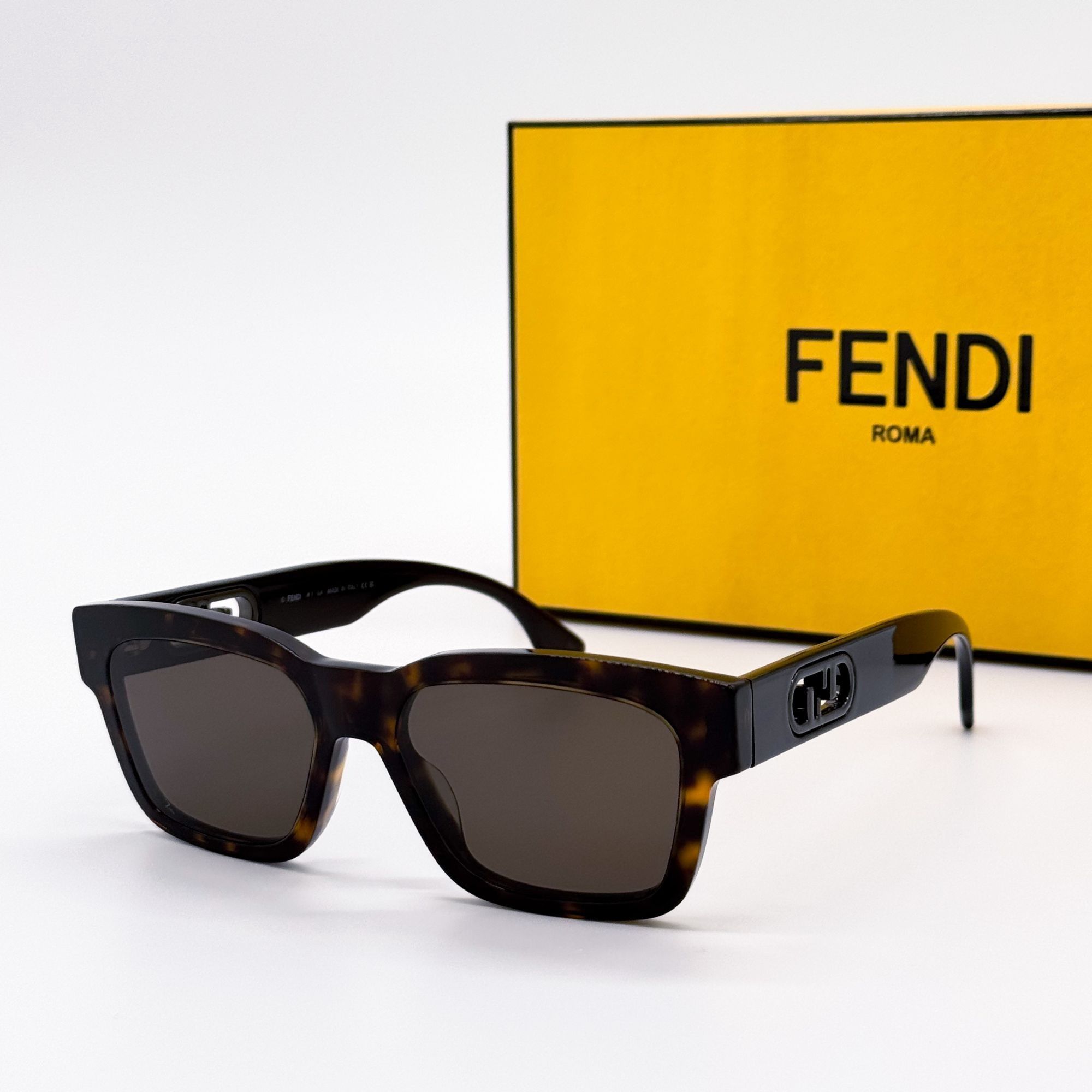 Fendi NEW FENDI SUNGLASSES FE40107I 52E HAVANA UNISEX EYEWEAR Size ONE SIZE - 1 Thumbnail