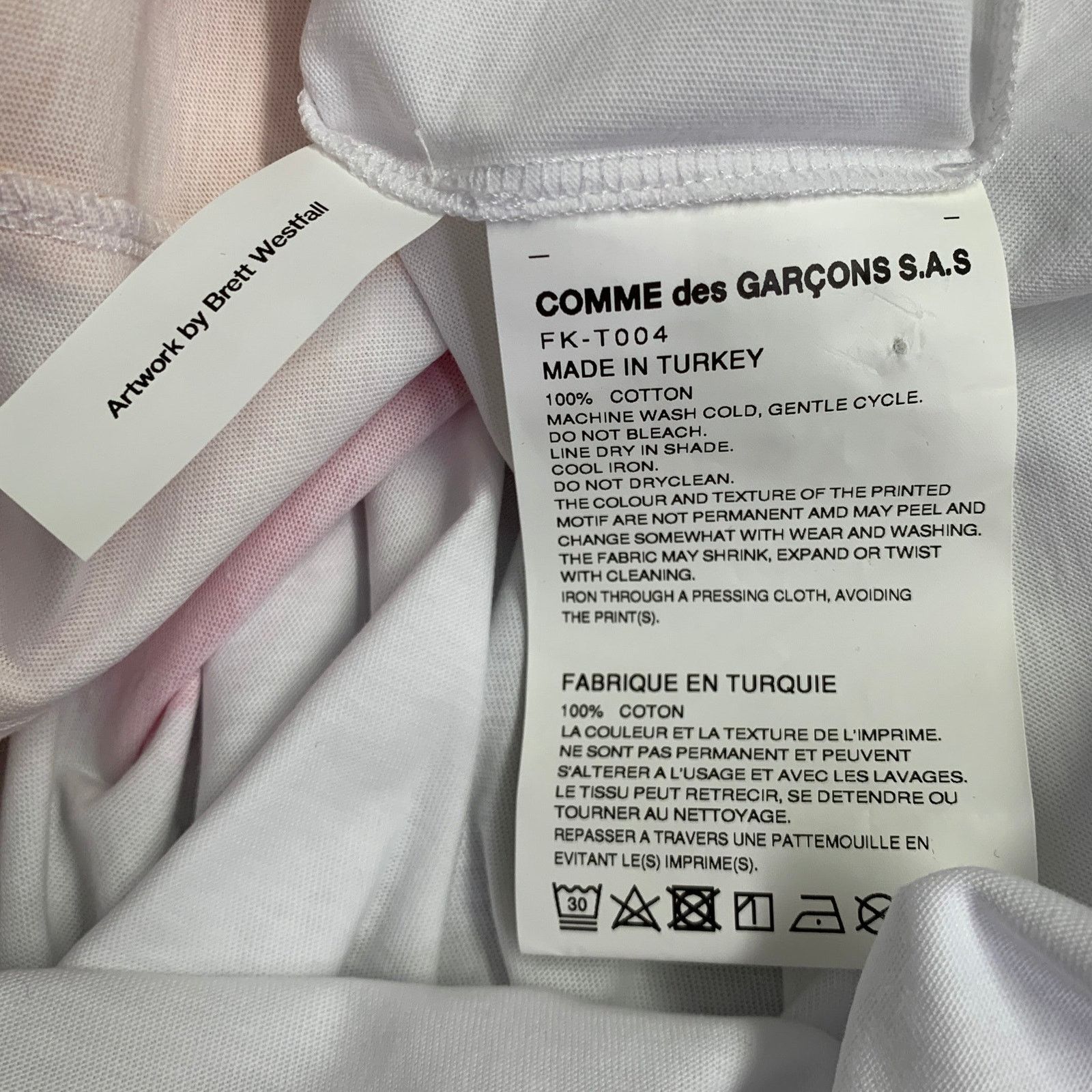 Comme des Garcons SHIRT SHIRT Size S White Pink Mushroom Cotton Crew Neck T-shirt Size US S / EU 44-46 / 1 - 6 Thumbnail