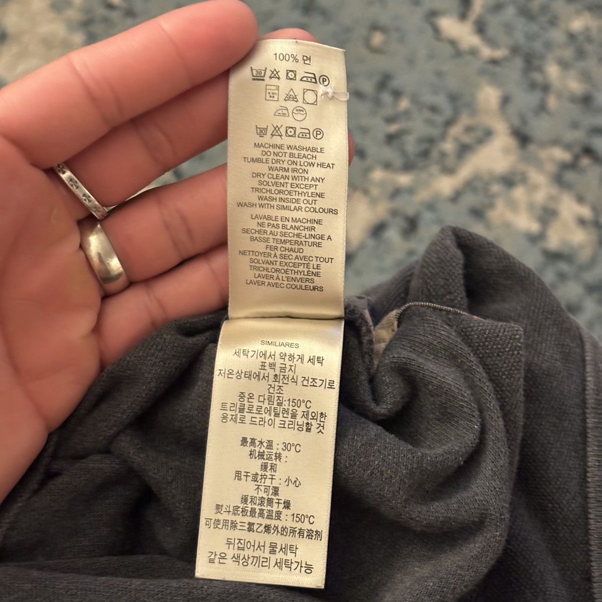 Burberry Burberry Button up T Shirt Size Medium Fits Small Size US S / EU 44-46 / 1 - 8 Thumbnail