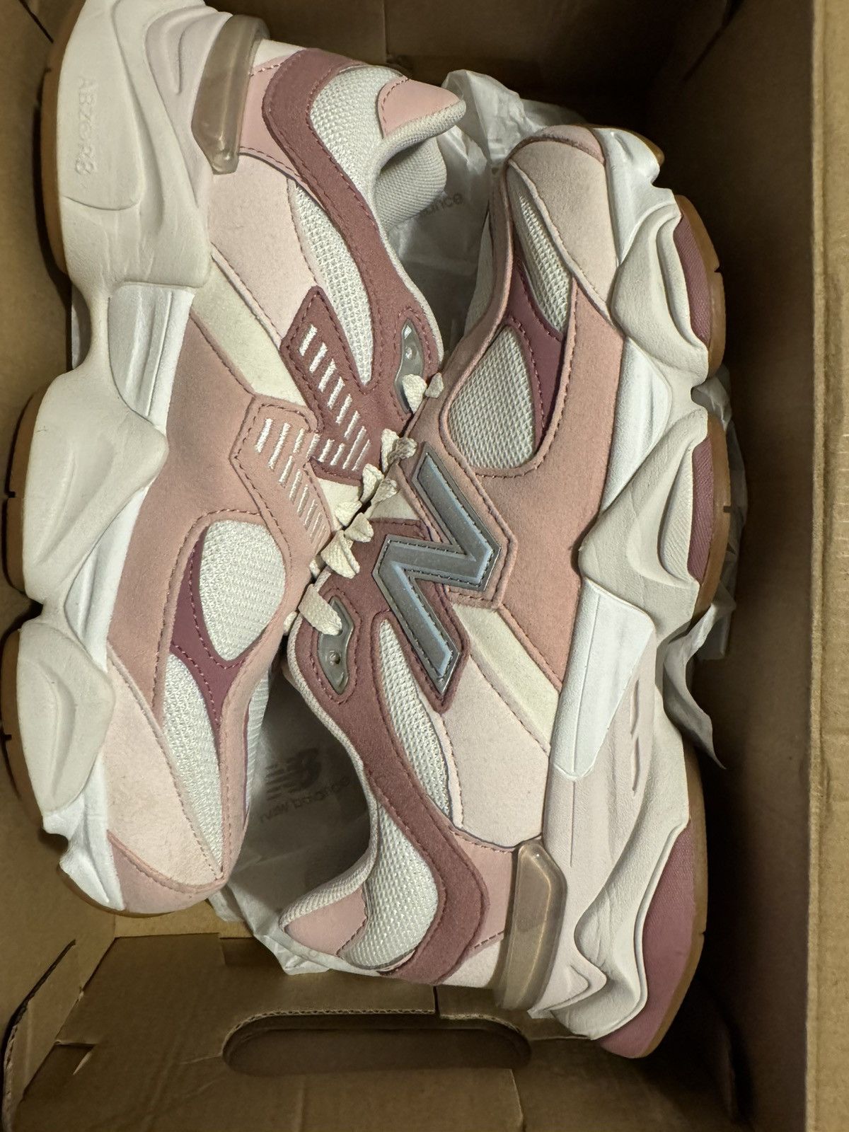 New Balance 9060 New balance pink Size US 8.5 / IT 38.5 - 9 Thumbnail