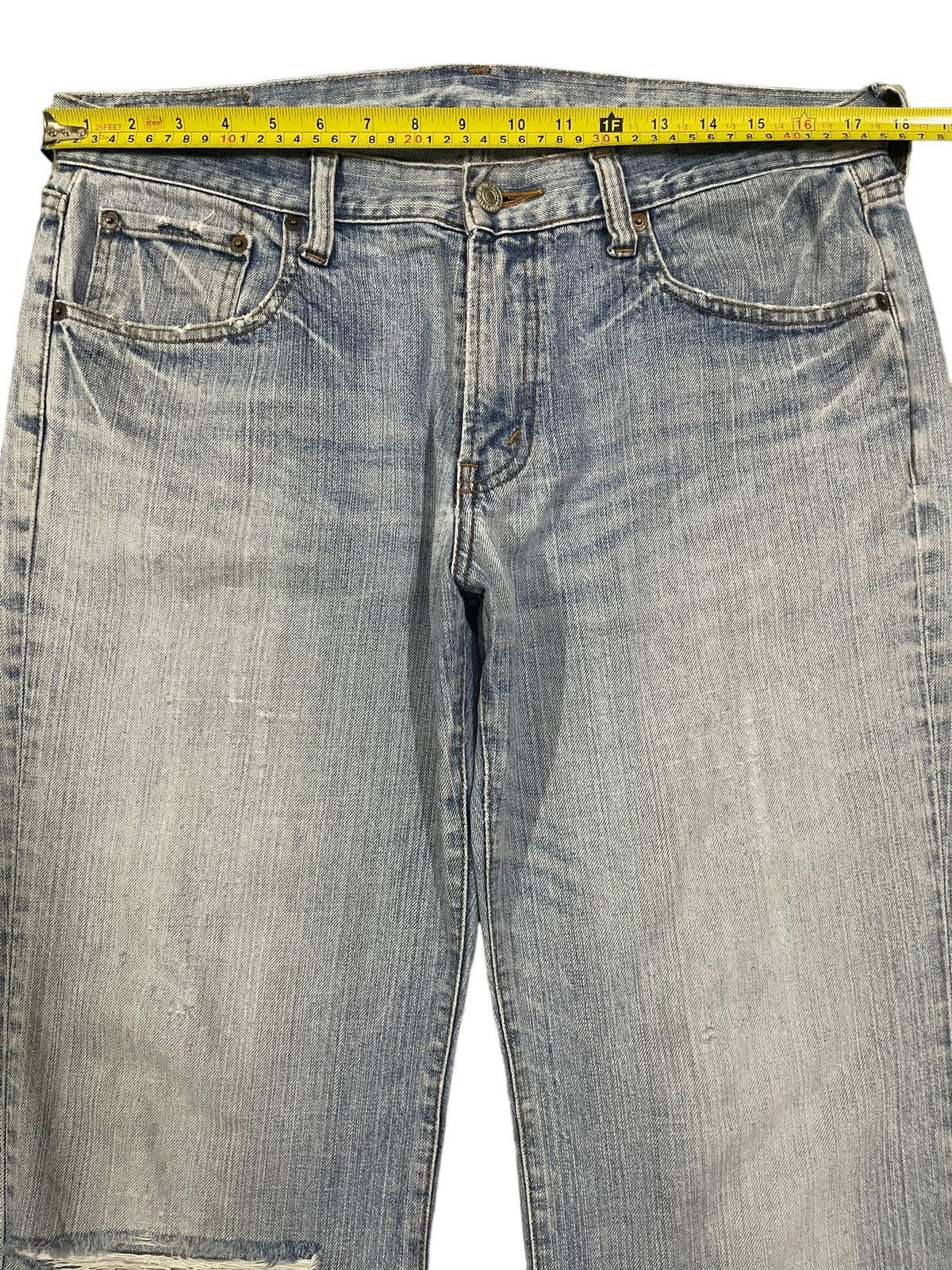 Japanese Brand Vintage Japanese Brand Blue Wash Distress Baggy Jeans Size US 35 - 9 Thumbnail