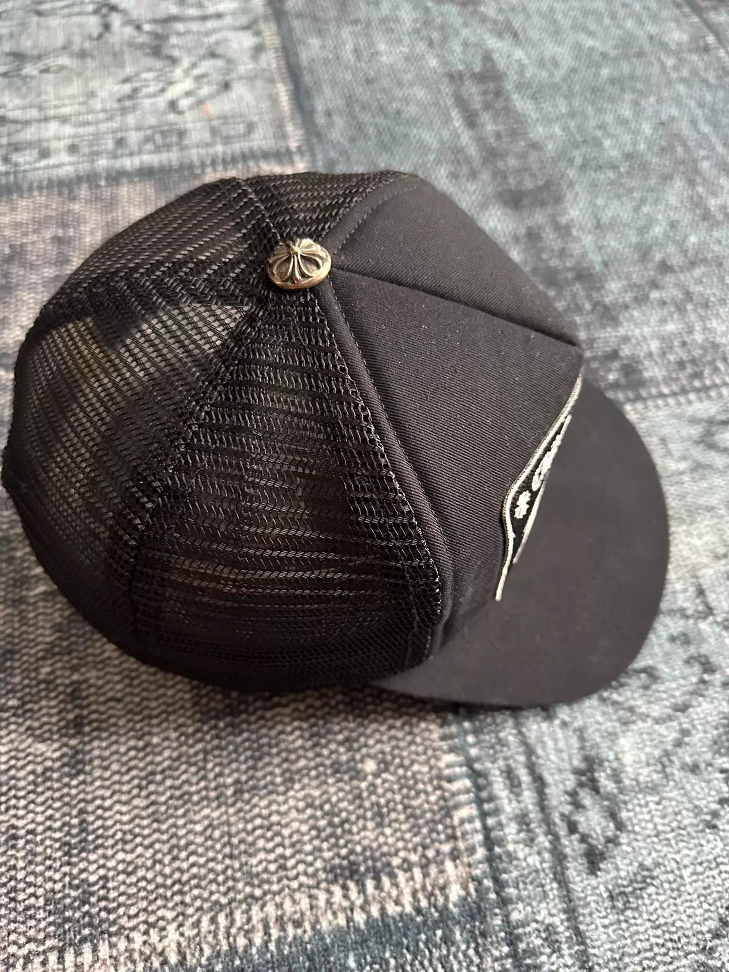 Chrome Hearts Chrome Hearts F*ck Slogan Trucker Hat OS 9/10 Size ONE SIZE - 2 Thumbnail