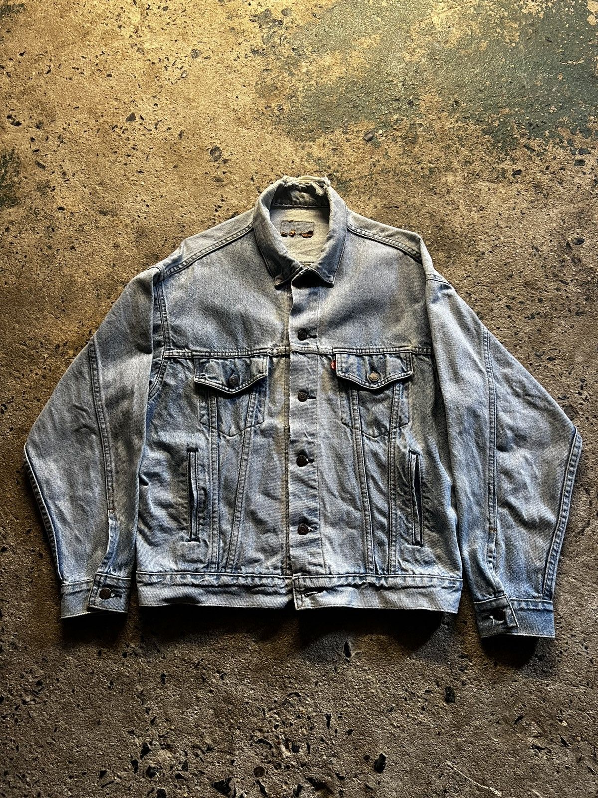Levi's × Vintage Vintage 80s/90s Levi's Jean Jacket Faded Blue Size Medium Size US M / EU 48-50 / 2 - 1 Thumbnail
