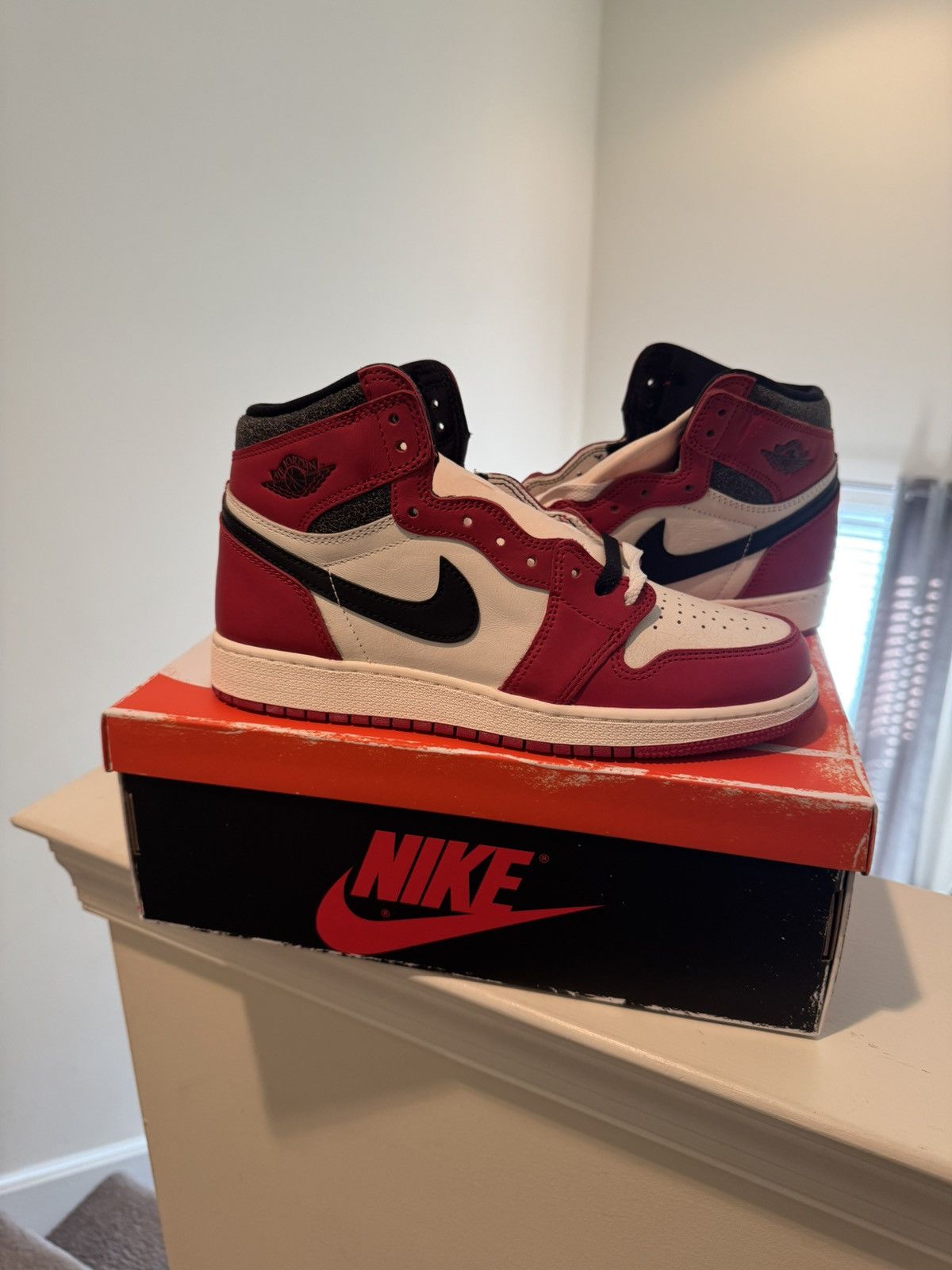 Jordan Brand JORDAN 1 RETRO HIGH LOST AND FOUND SIZE 7Y Size US 7 / EU 40 - 1 Thumbnail