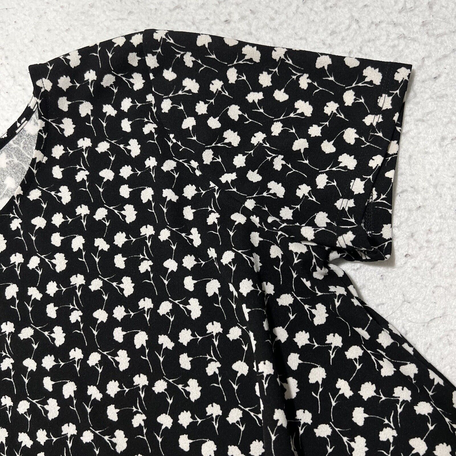 Other Talbots Large Lightweight Stretch Tie Front Floral Top Size L / US 10 / IT 46 - 4 Thumbnail