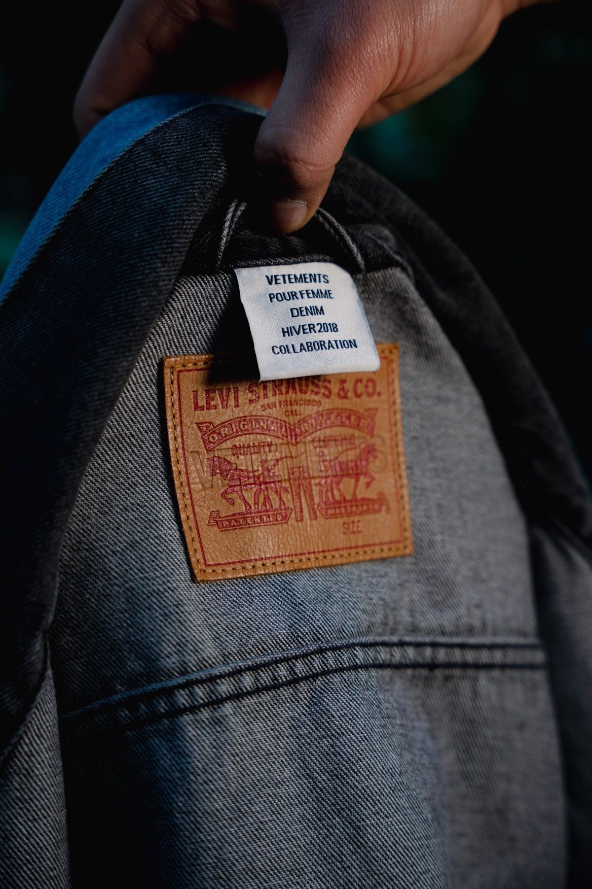 Levi's × Vetements Vetements Denim Vest x levis ultra rare Size US XL / EU 56 / 4 - 7 Thumbnail