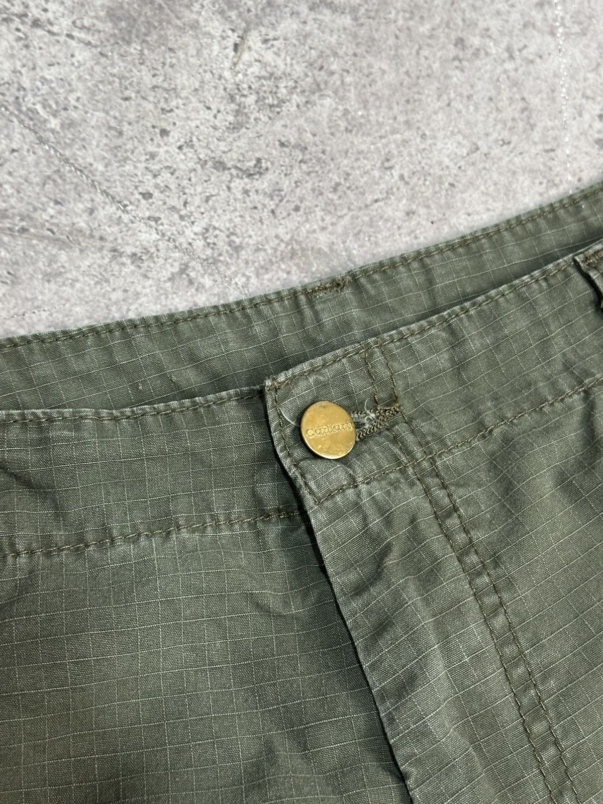 Other Vintage Carhartt Cargo Distressed Pants Faded Khaki Y2K Size US 33 - 9 Thumbnail