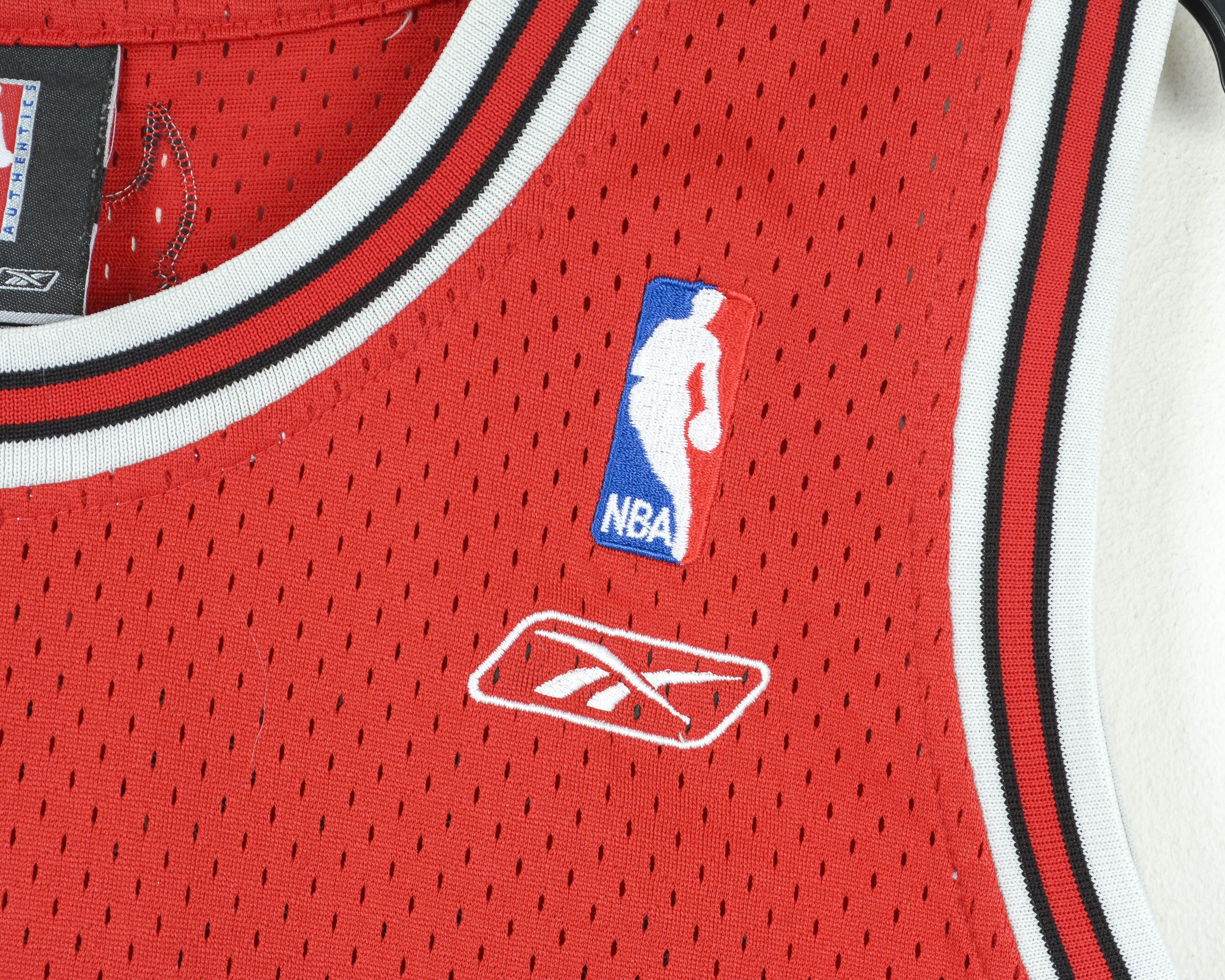 NBA Chicago Bulls Mens L +2 Away Jersey Shirt Kit #12 Hinrich Size US L / EU 52-54 / 3 - 5 Thumbnail