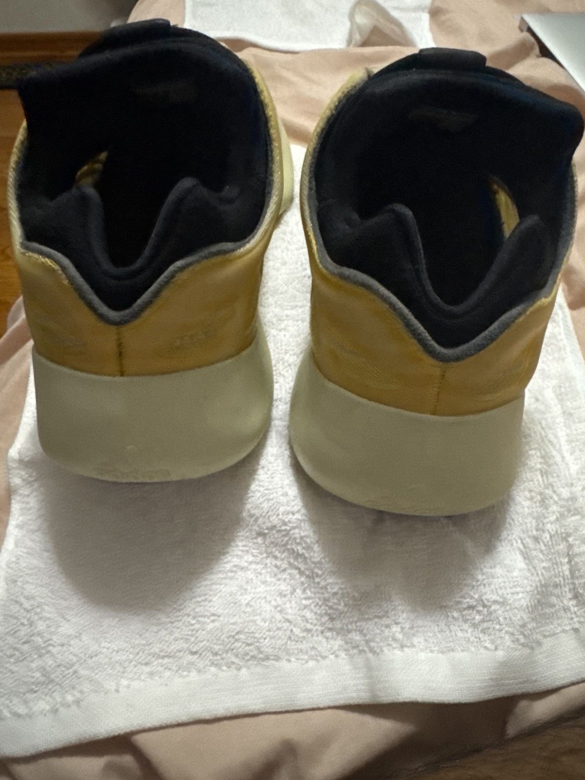 Adidas Yeezy 700 Size US 13 / EU 46 - 4 Thumbnail