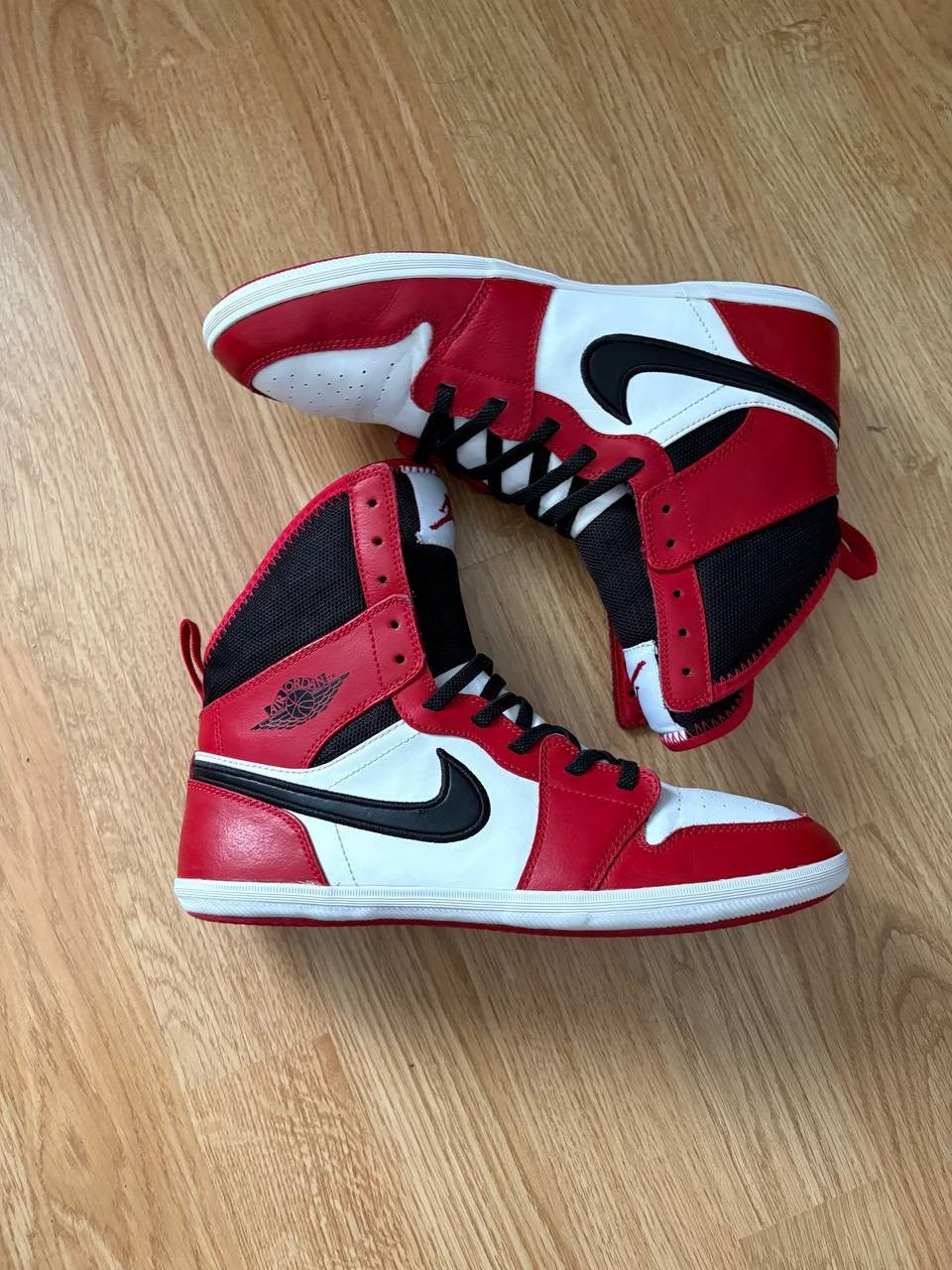 Nike Nike Air Jordan 1 Skinny High Chicago GS Size US 5.5 / EU 38 - 3 Thumbnail