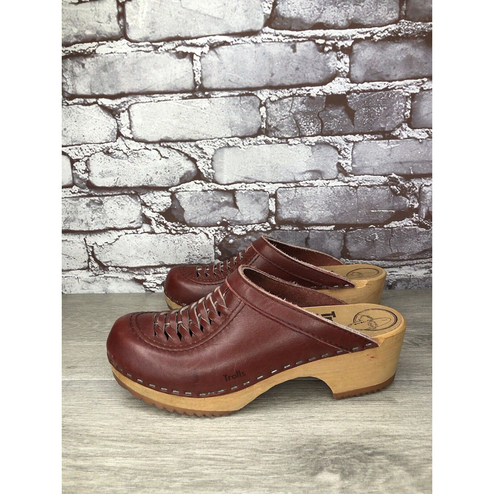 Umbro TROLLS By Samhall Burgundy Leather & Wood Sweden Clogs Shoes Size US 7 / IT 37 - 12 Thumbnail