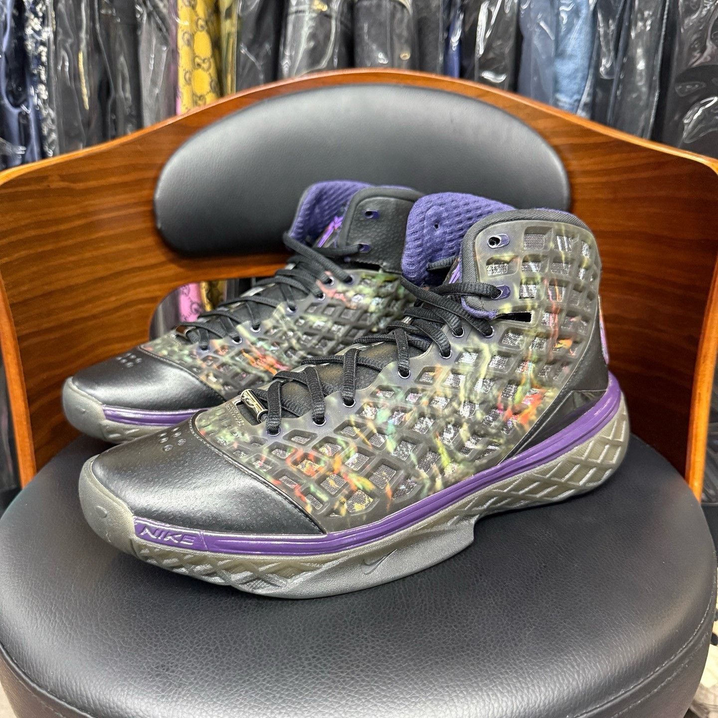 Nike Nike KOBE3 Purple Lowtop Sneakers 42 Men Size US 9 / EU 42 - 1 Thumbnail