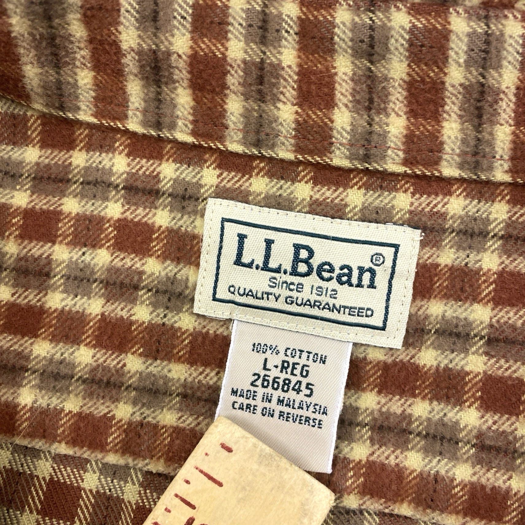 Vintage VINTAGE L.L. Bean Shirt Plaid Flannel Button-Up Long Sleeve Casual Men’s Large Beige Cotton Regular Fit Size US L / EU 52-54 / 3 - 2 Thumbnail