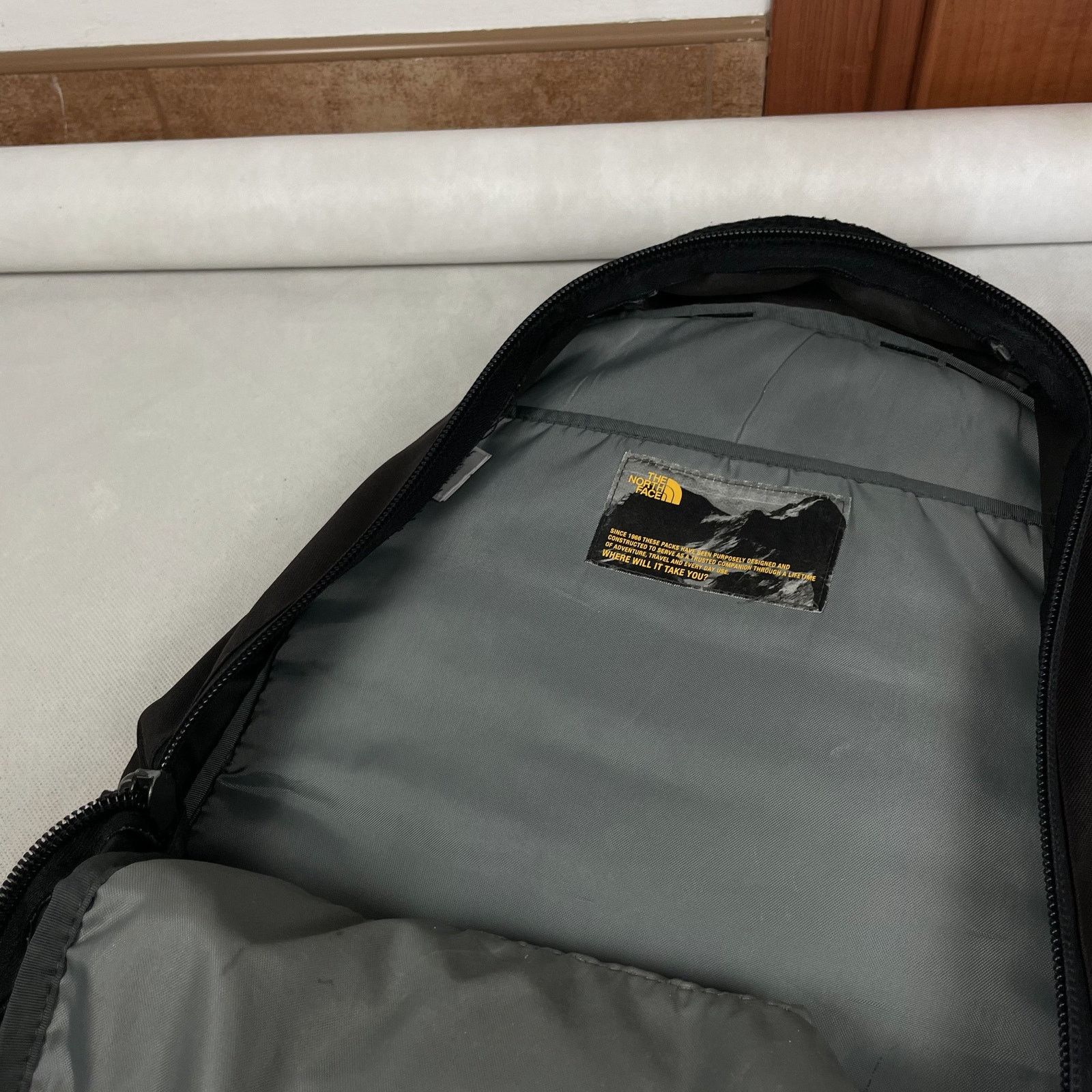 The North Face The North Face Jester Men's Black Polyester Laptop Backpack Size ONE SIZE - 16 Thumbnail