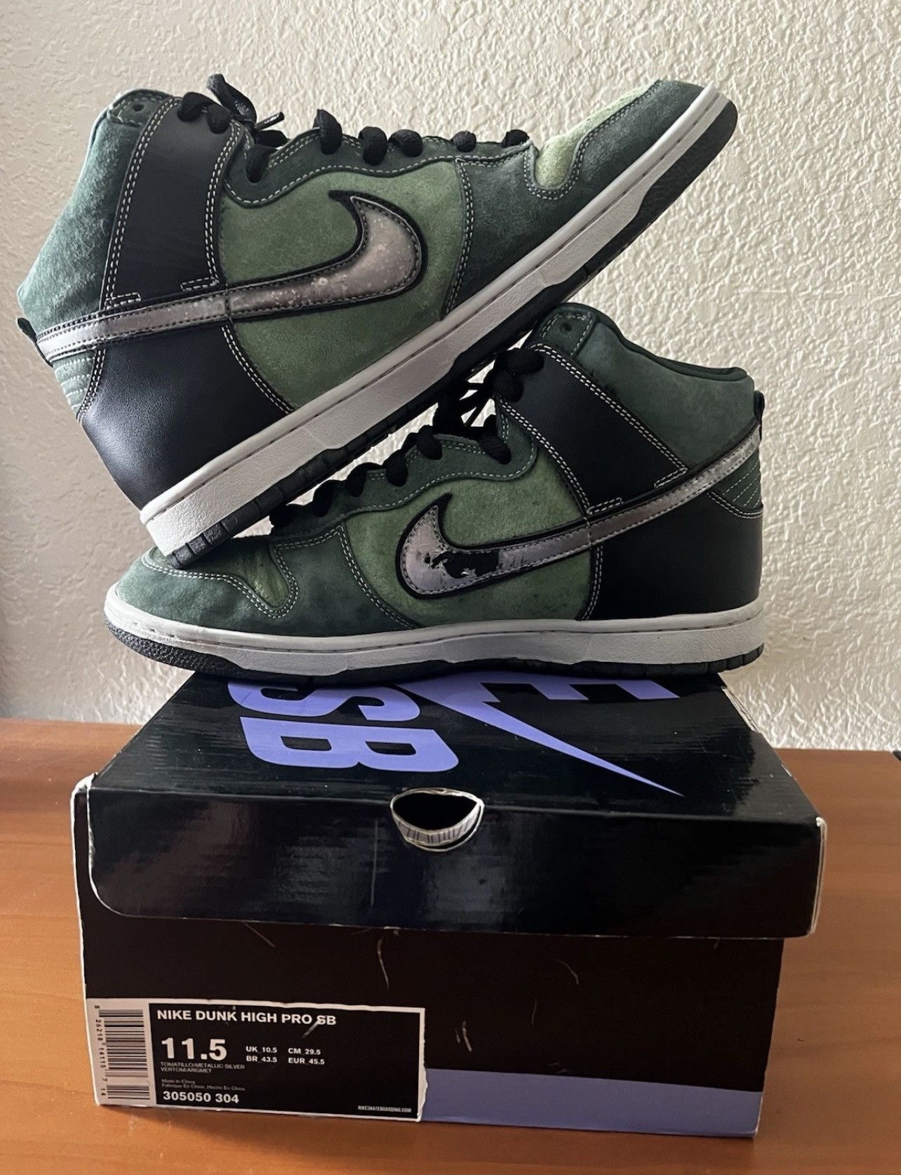 Nike SB 2007 Dunk High Pro Brut Gentlemen Pack Black Box 11.5 *FLAWS Size US 11.5 / EU 44-45 - 2 Thumbnail
