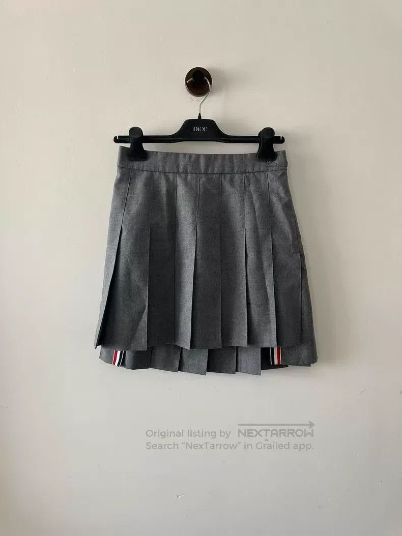 Thom Browne Thom Browne Gray Pleated Skirt Size 26" / US 2 / IT 38 - 1 Thumbnail