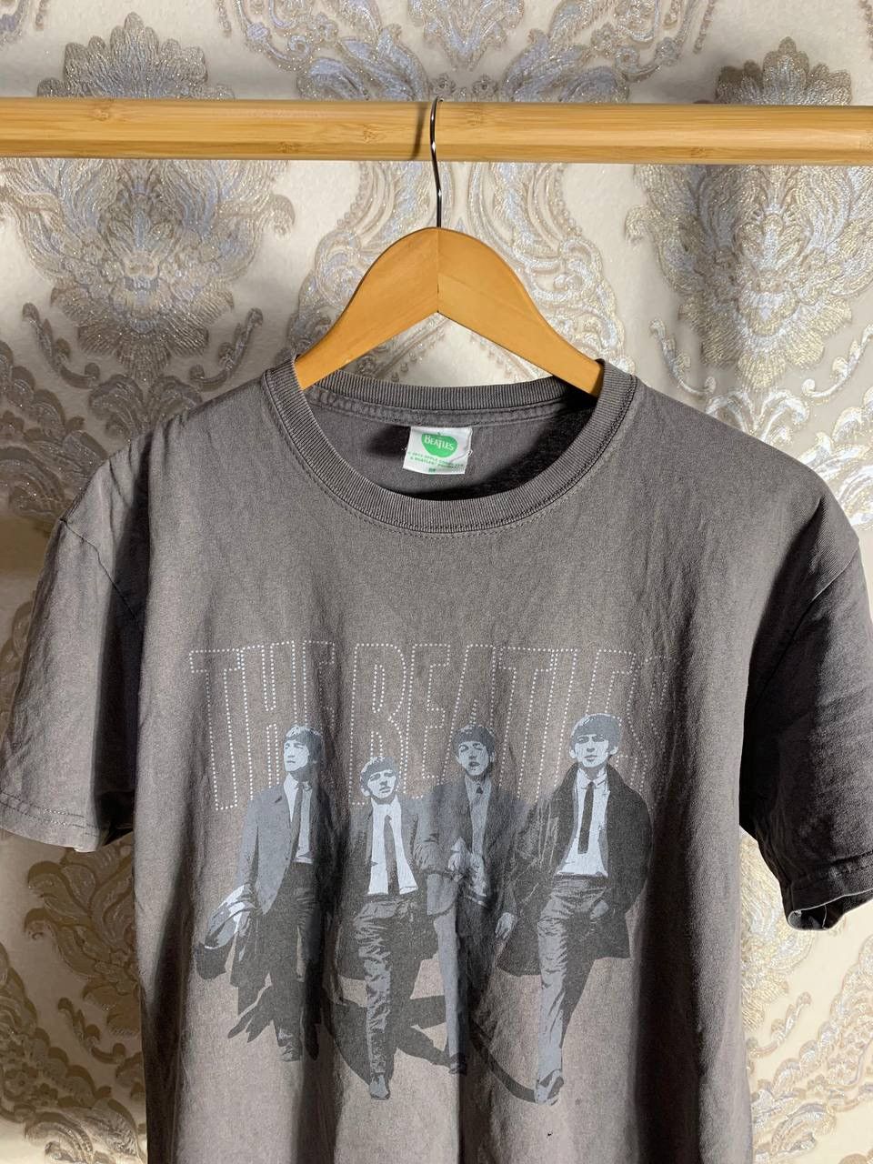 Band Tees × Vintage VERY RARE THE BEATLES T-SHIRT BIG LOGO BAND ROCK METAL PUNK Size US M / EU 48-50 / 2 - 2 Thumbnail