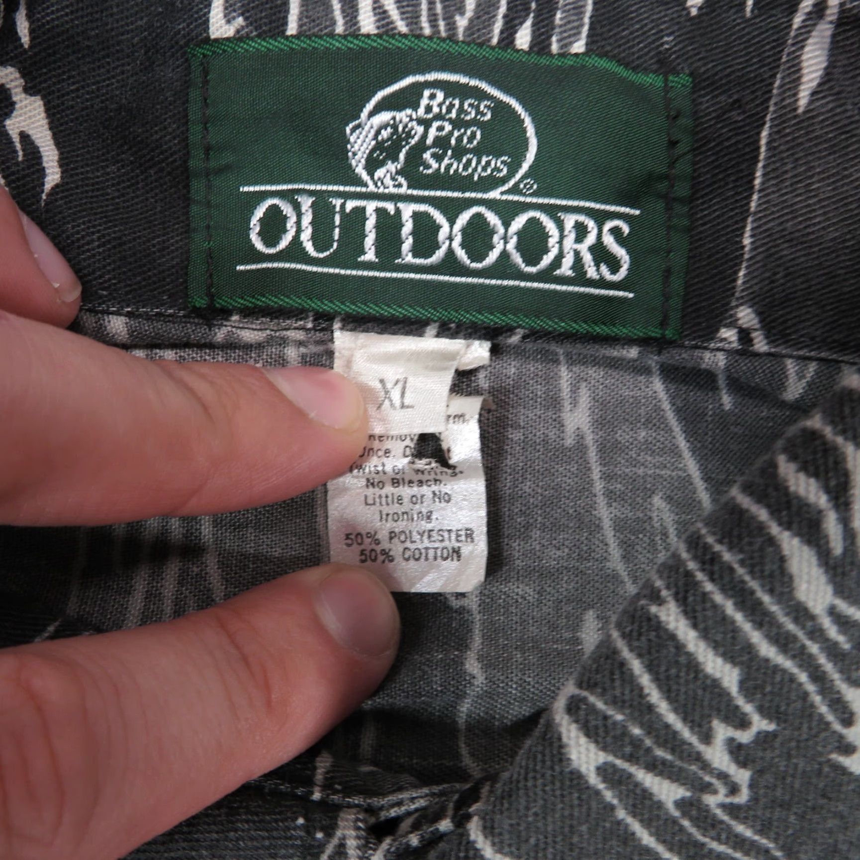 Bass Pro Shops VINTAGE Bass Pro Shirt Mens XL Black Tiger Stripe Shacket Distressed 90s Hunting Size US XL / EU 56 / 4 - 7 Thumbnail