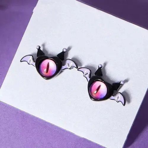 Vintage Bat Eye Stud Earrings Size ONE SIZE - 3 Thumbnail