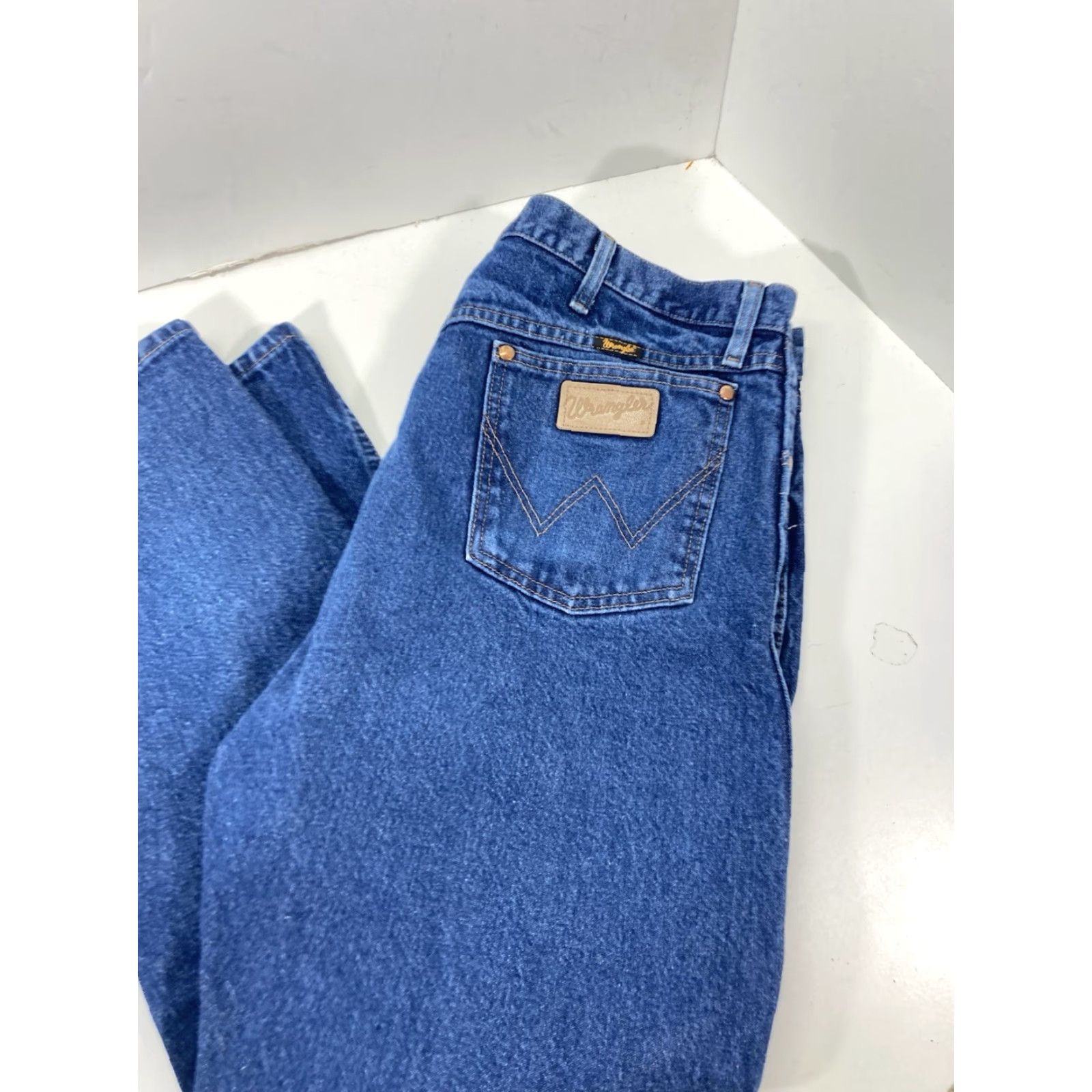 Wrangler Wrangler 13MWZ Straight Jeans Mens 40X30 Medium Wash Blue Denim Classic 5-Pocket Size US 40 / EU 56 - 2 Thumbnail